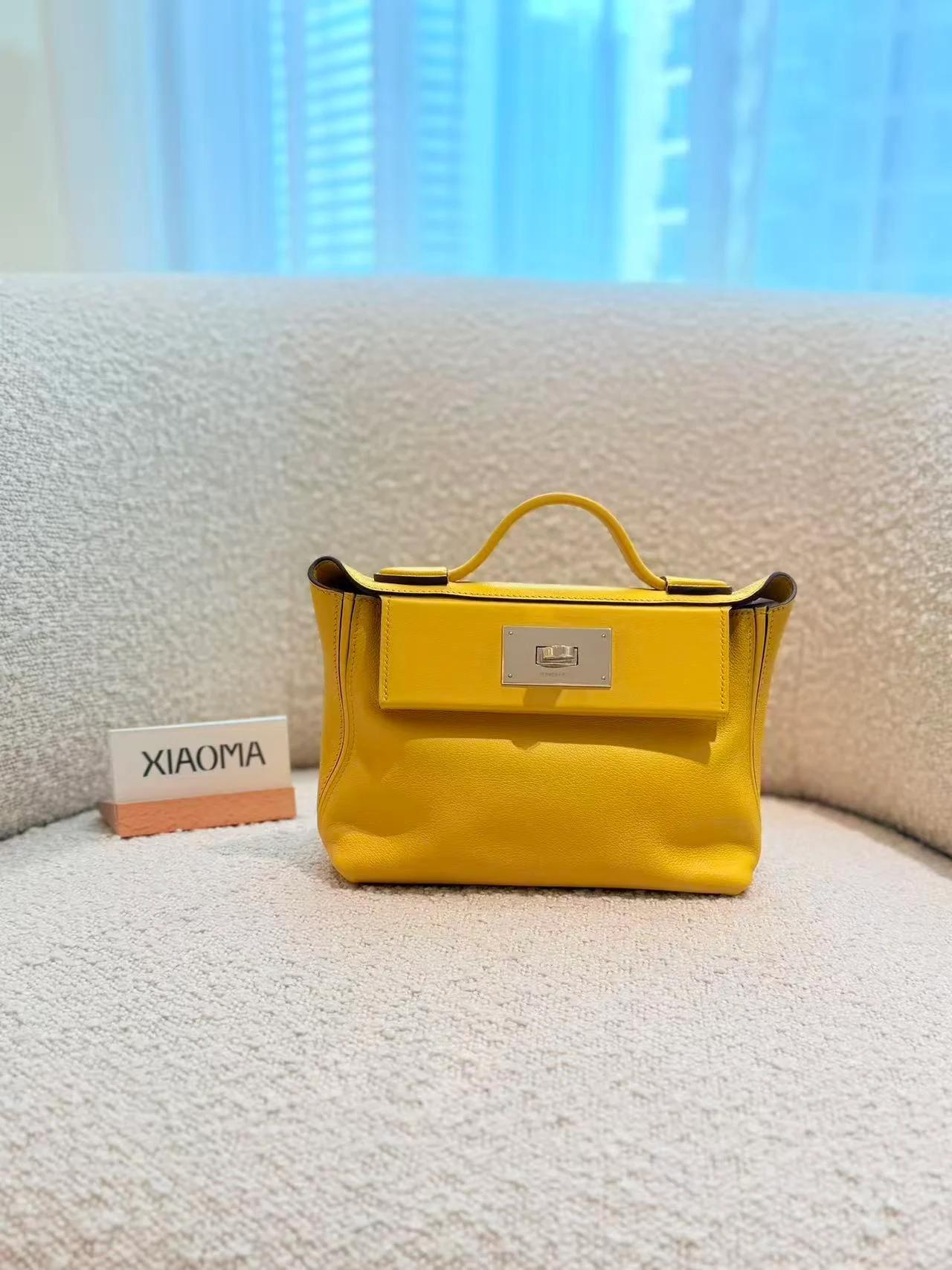 Very Good ( Rank A) HERMÈS 24/24 - 21 mini Jaune Ambre (9D) Evercolor Swift Palladium hardware U (2022) - 3