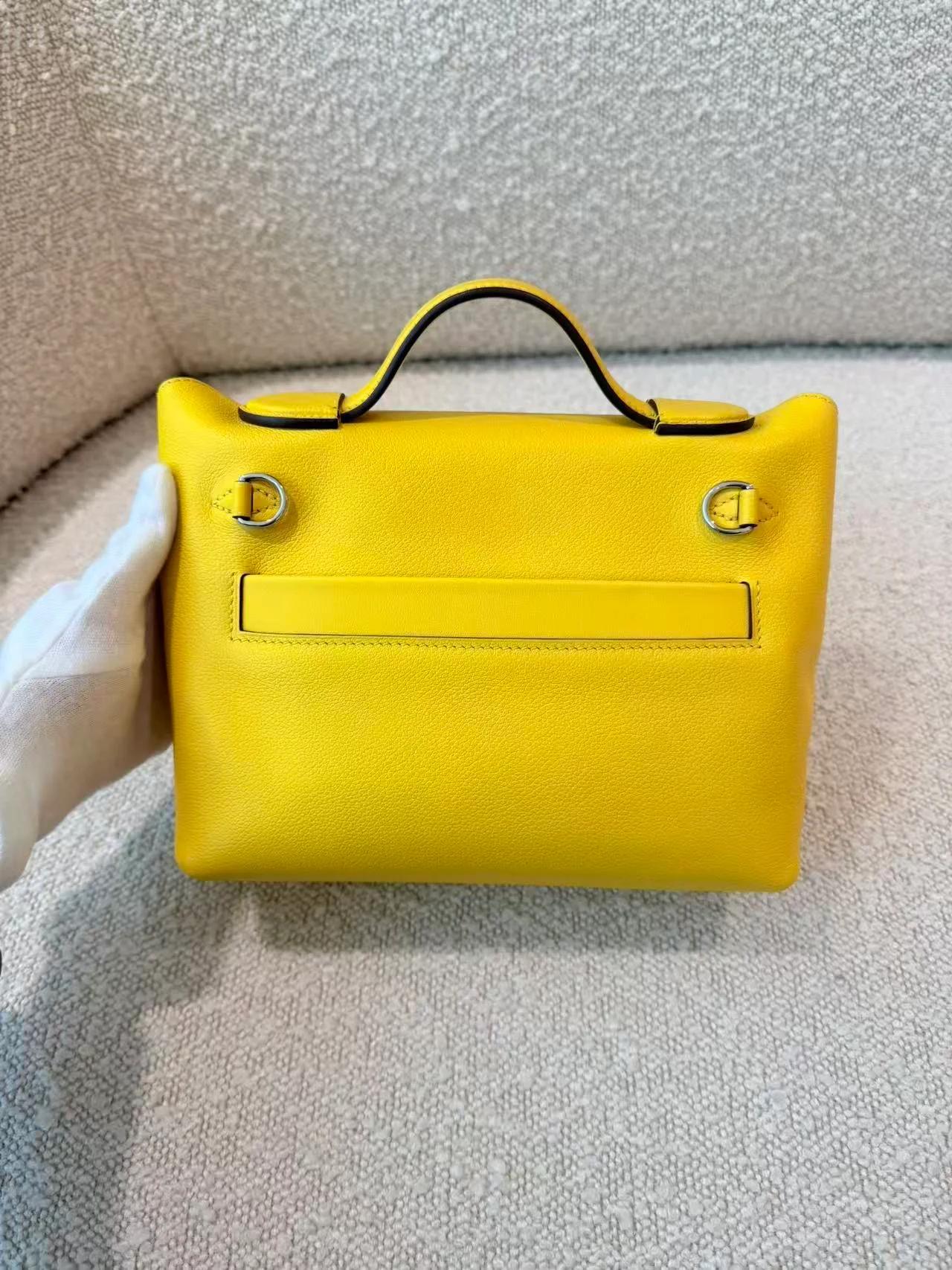 Very Good ( Rank A) HERMÈS 24/24 - 21 mini Jaune Ambre (9D) Evercolor Swift Palladium hardware U (2022) - 7