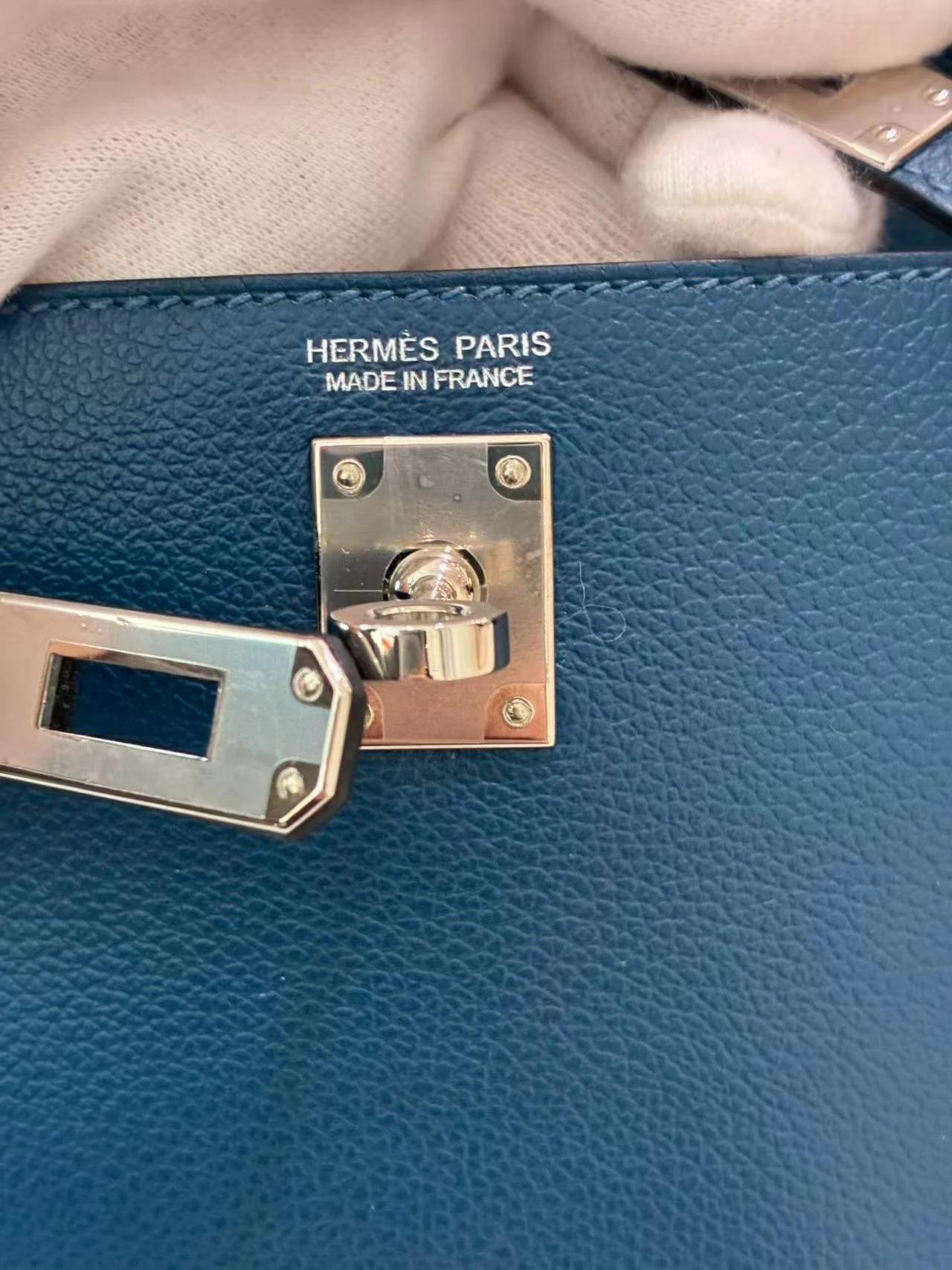 Excellent ( Rank SA ) HERMÈS Kelly Danse Deep Blue (S4) Evercolor Palladium hardware D (2019) - 19
