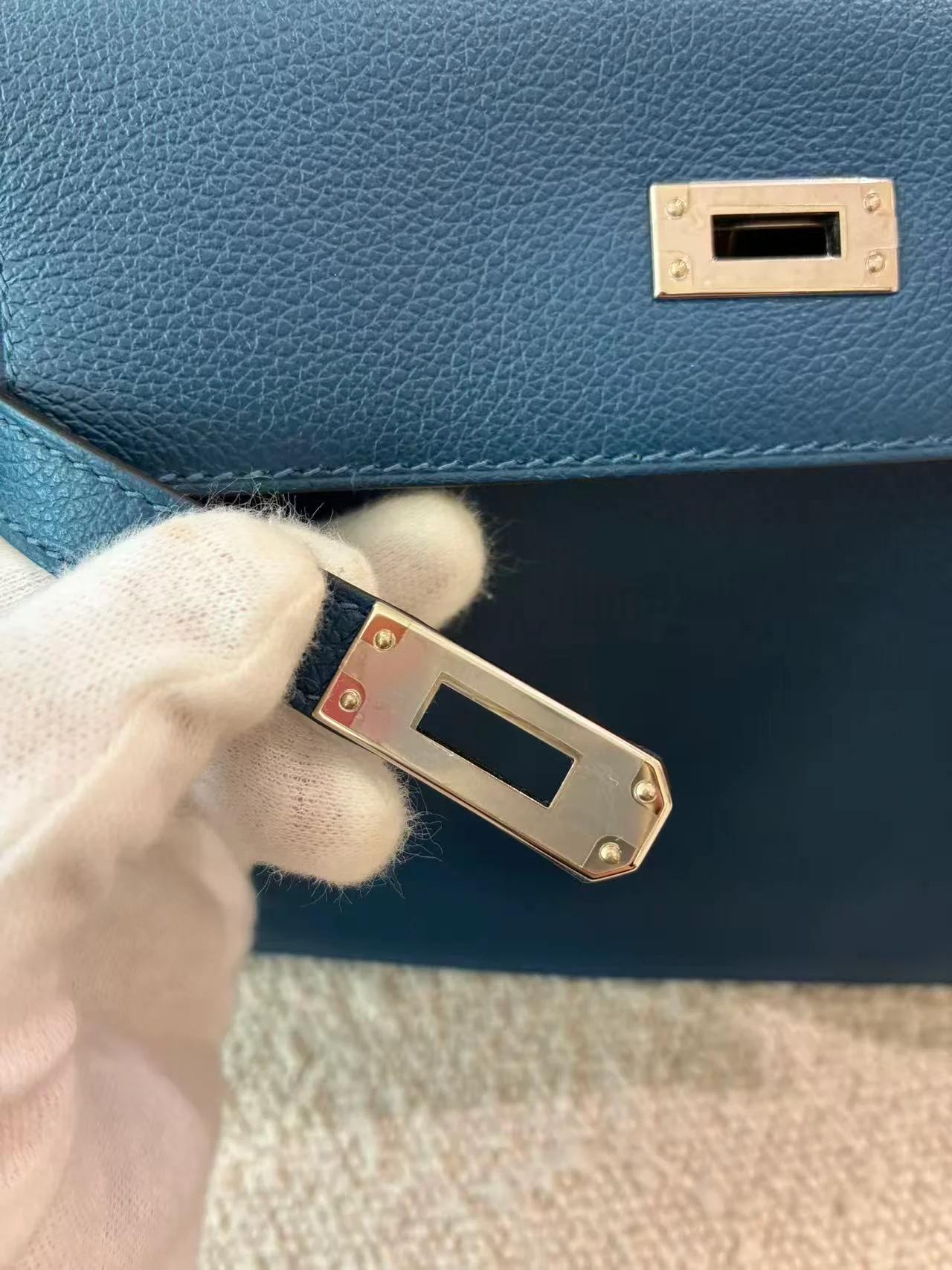 Excellent ( Rank SA ) HERMÈS Kelly Danse Deep Blue (S4) Evercolor Palladium hardware D (2019) - 13