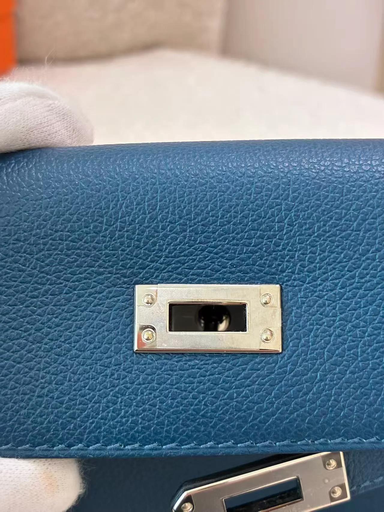 Excellent ( Rank SA ) HERMÈS Kelly Danse Deep Blue (S4) Evercolor Palladium hardware D (2019) - 17