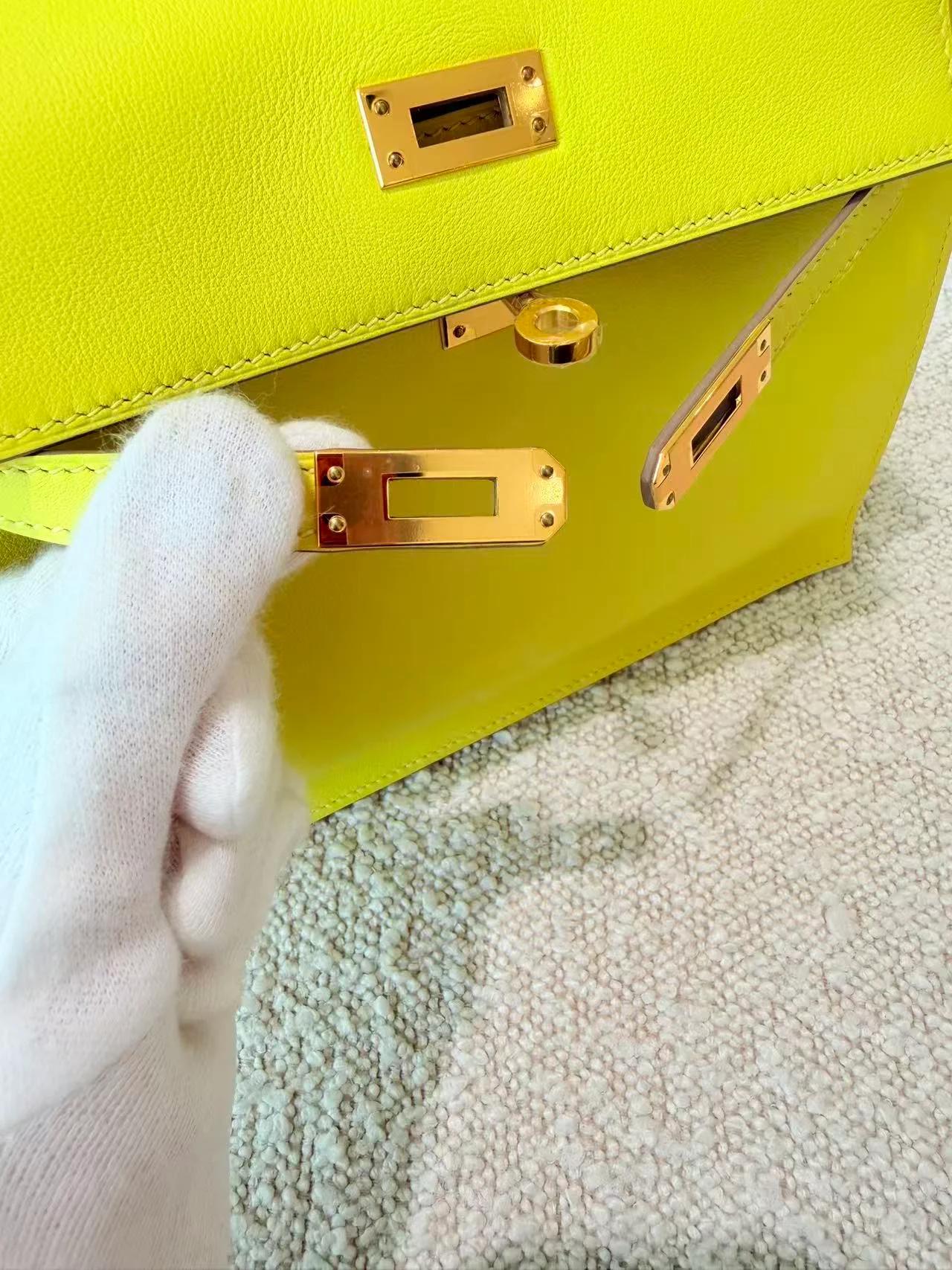 Unused ( Rank NS ) HERMÈS Kelly Danse Lime (9R) Swift Gold hardware Y (2020) - 16