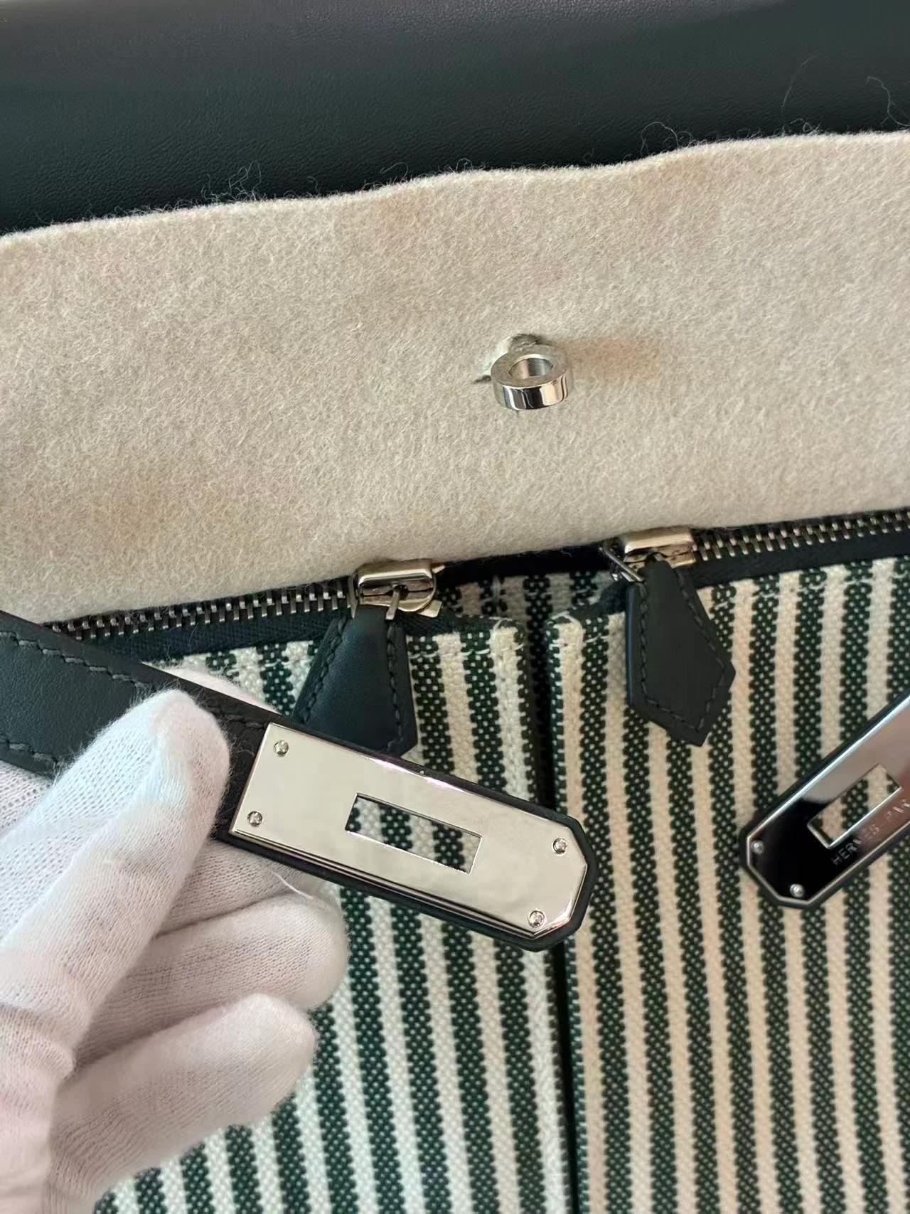 Very Good ( Rank A) HERMÈS Kelly Lakis 35 Vert Anglais (2Q) Swift Toile H canvas Palladium hardware X (2016) - 17