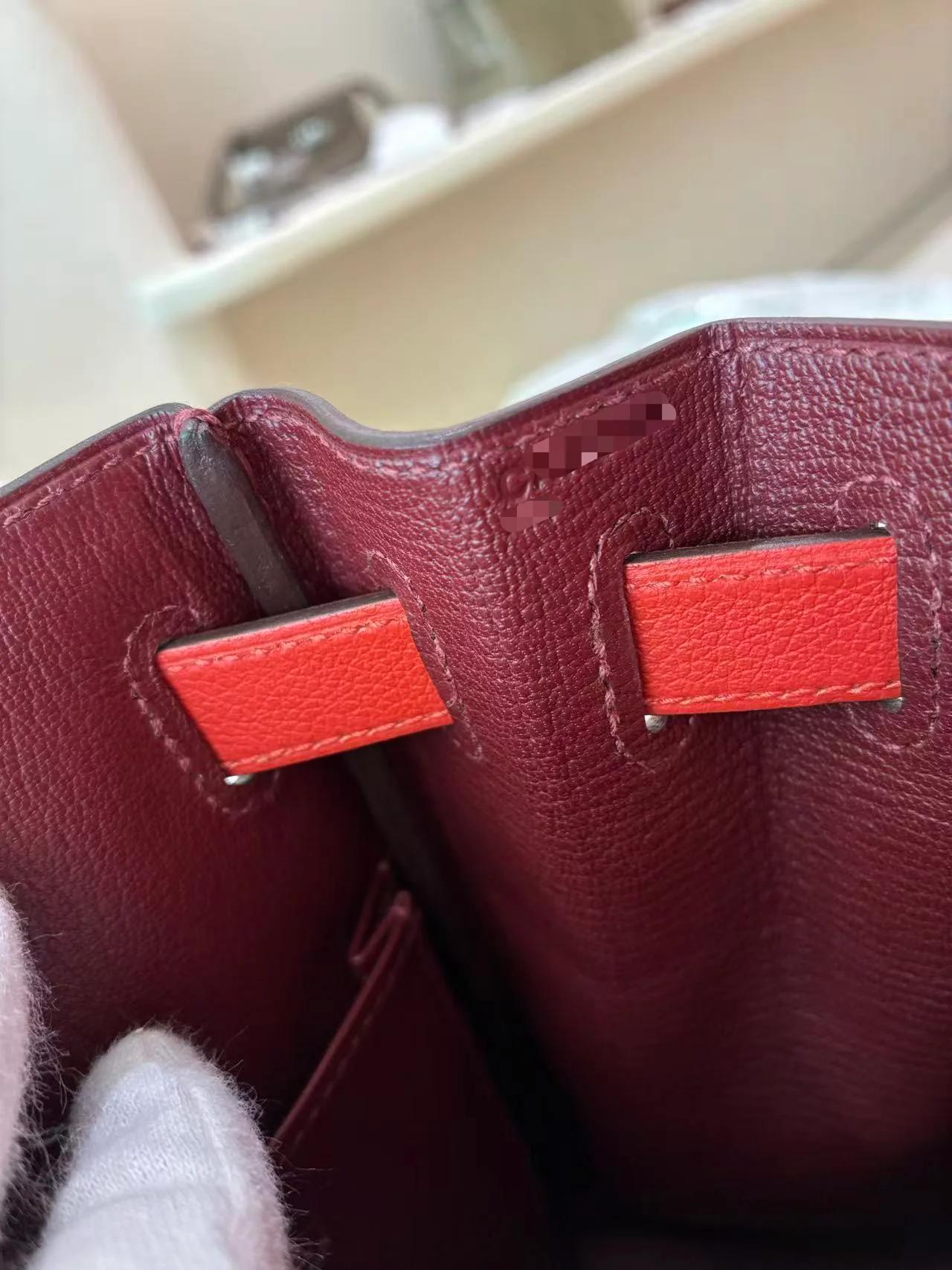 Very Good ( Rank A) HERMÈS Kelly 28 Verso Rouge H (55) Capucine (9T) Evercolor Gold hardware C (2018) - 27