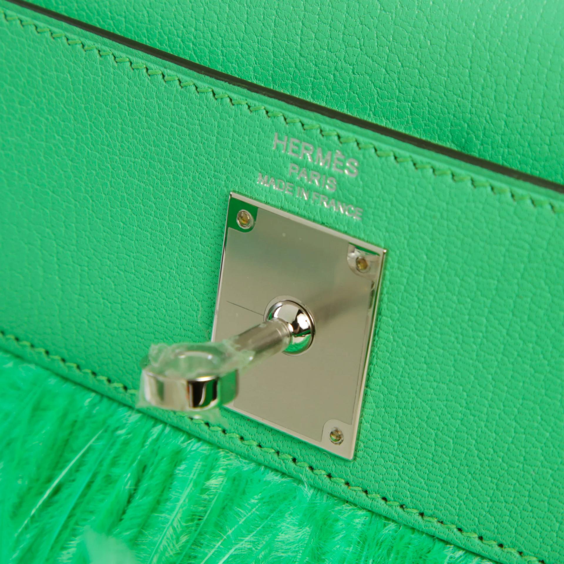 Excellent ( Rank SA ) HERMÈS Limited Edition Kelly Elan Vert Comics (0Z) Chevre Ostrich feather Palladium hardware B (2023) - 4