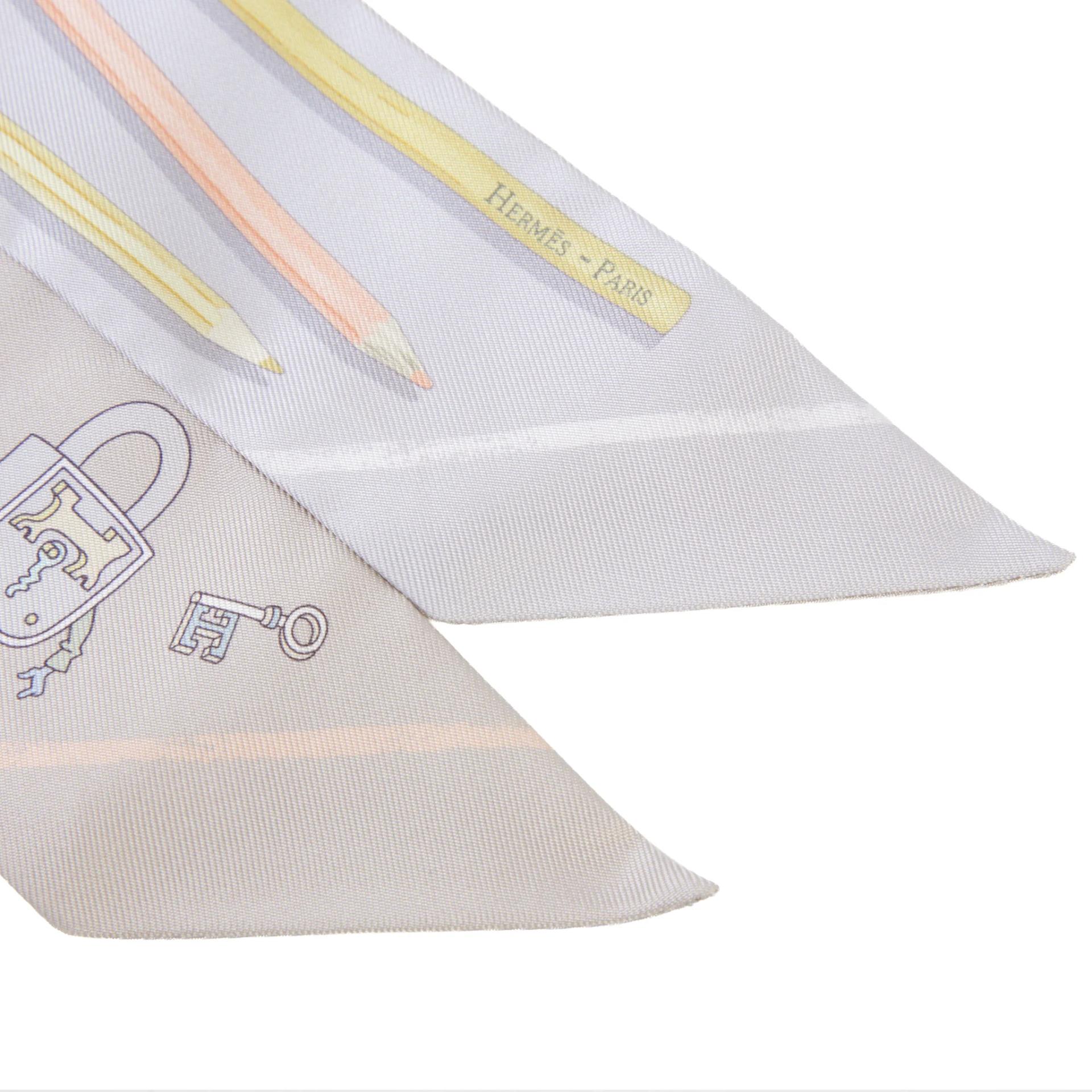 Unused ( Rank NS ) HERMÈS Twilly A Vos Crayons et Carre Libre Gray Silk - 3