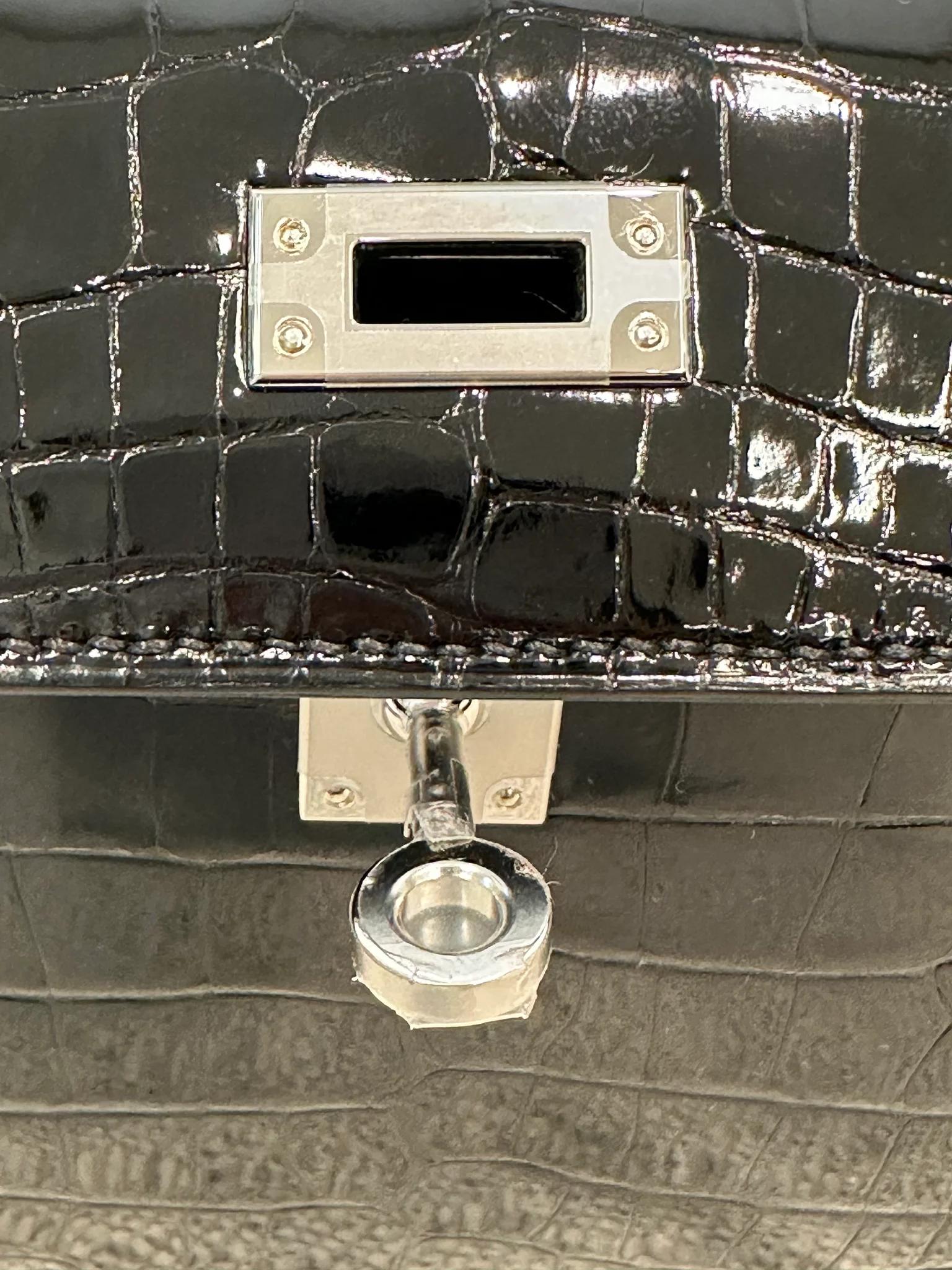 Brand New ( Rank N ) HERMÈS Kelly Pochette Noir (89) Graphite (88) Shiny Alligator Palladium hardware G (2026) - 19