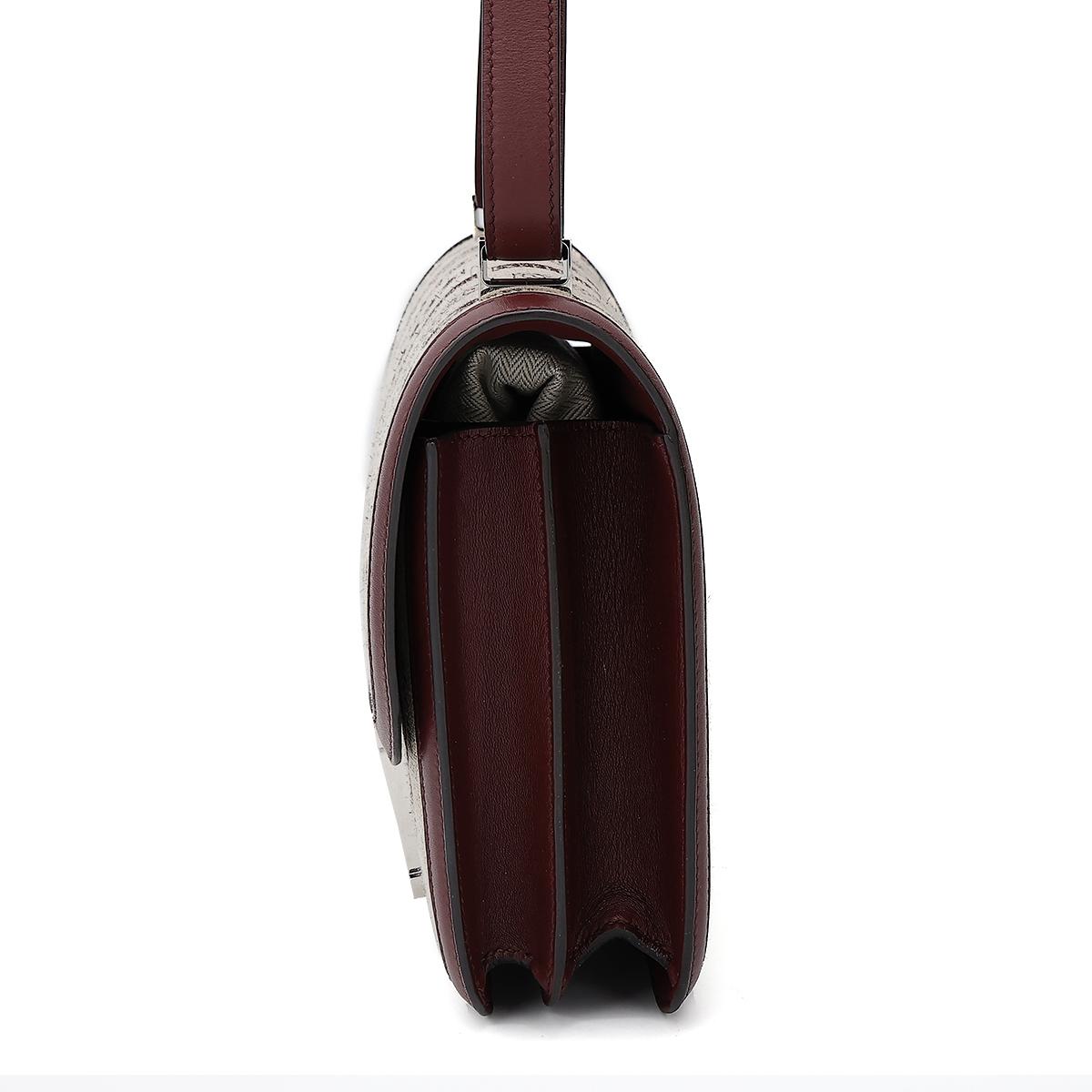 Very Good ( Rank A) HERMÈS Limited Edition Constance 24 Bordeaux (57) Swift Canvas Palladium hardware C (2018) - 5
