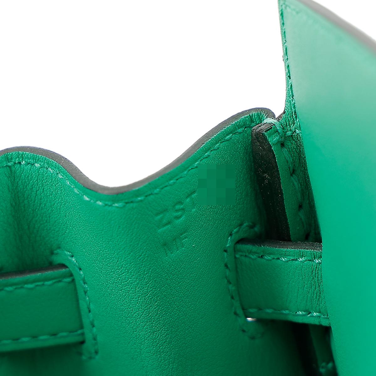 Unused ( Rank NS ) HERMÈS Limited Edition Shadow Birkin 25 handbag in Menthe Swift leather with Palladium hardware - 17