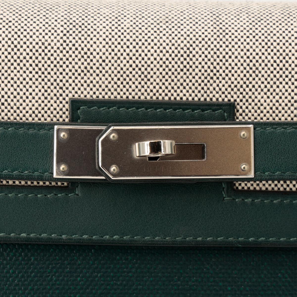 Unused ( Rank NS ) HERMÈS Kelly 32 Sellier Vert Cypress (6O) Swift Toile Berline canvas Palladium hardware D (2019) - 12
