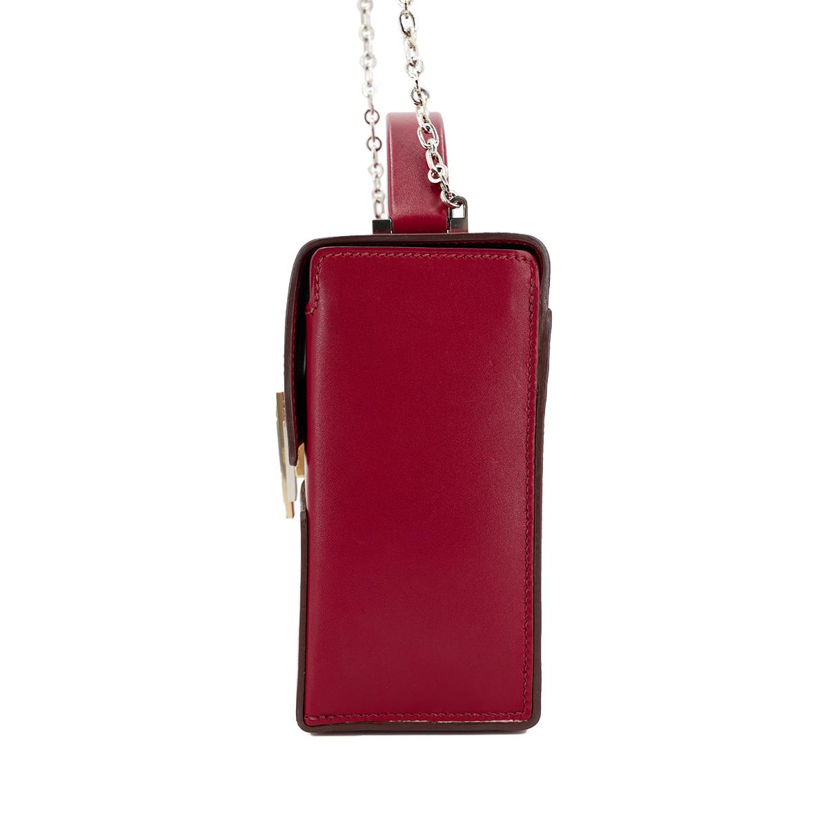HERMÈS Cinhetic Box Bag in Rubis Tadelakt leather with Palladium hardware - 4