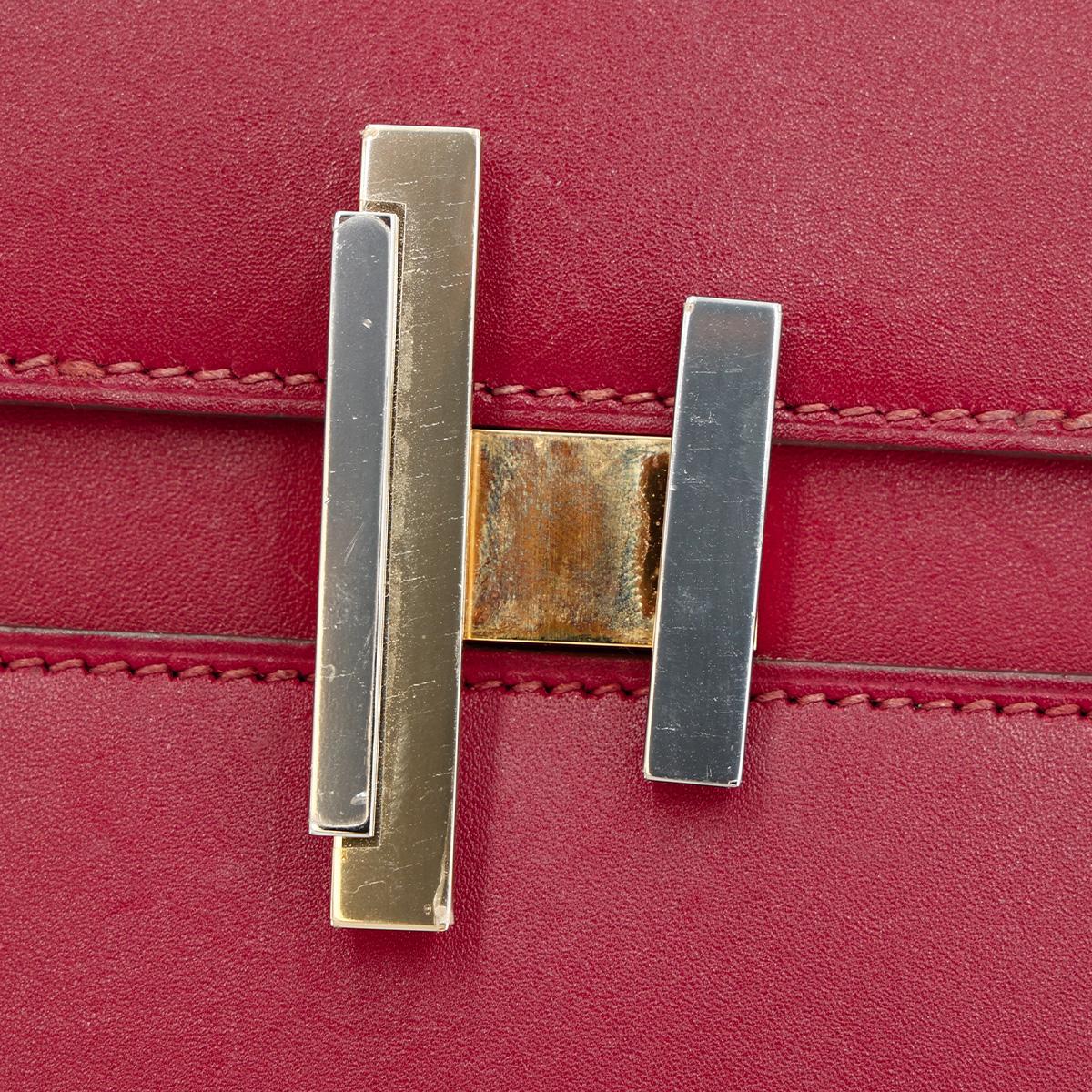 HERMÈS Cinhetic Box Bag in Rubis Tadelakt leather with Palladium hardware - 14