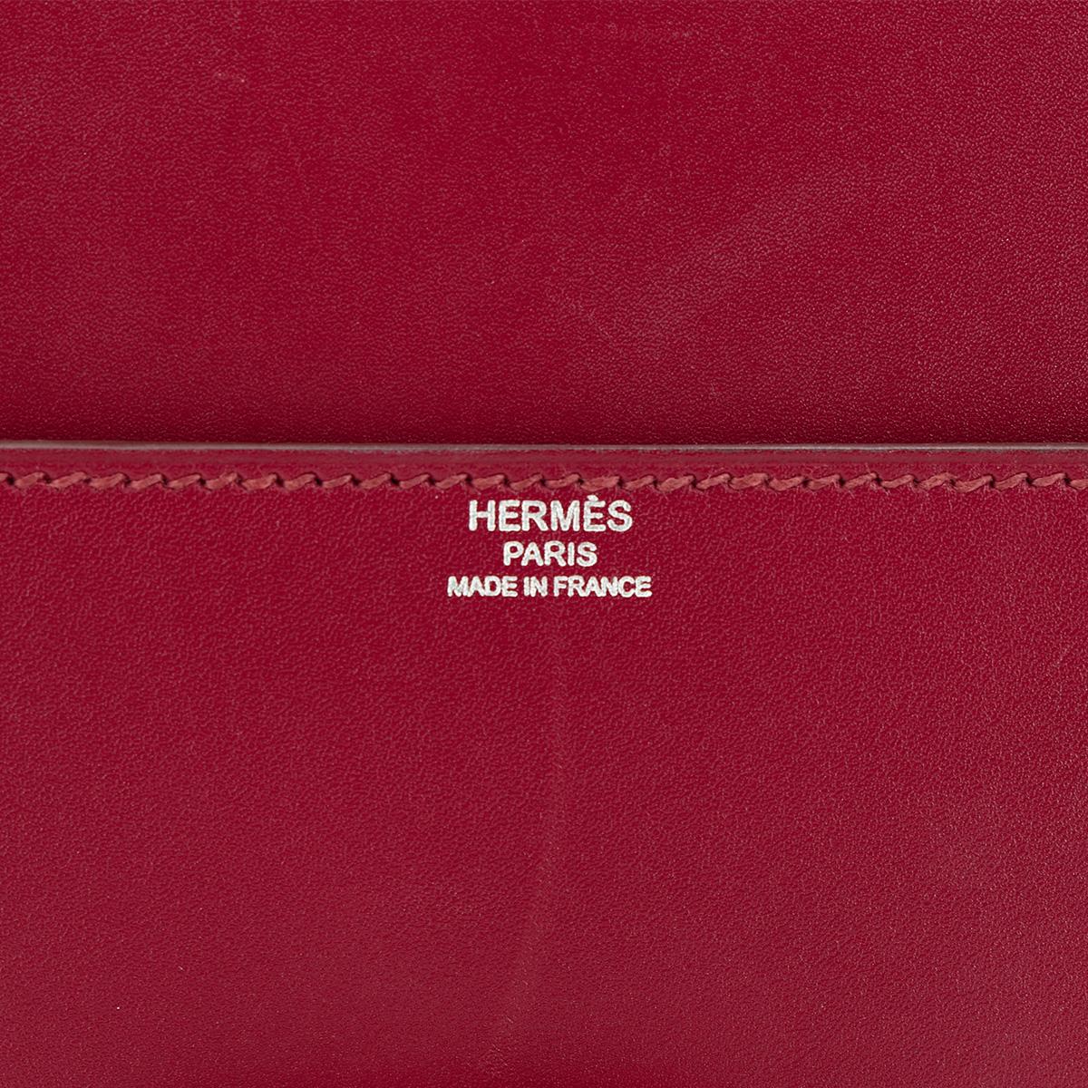 HERMÈS Cinhetic Box Bag in Rubis Tadelakt leather with Palladium hardware - 16