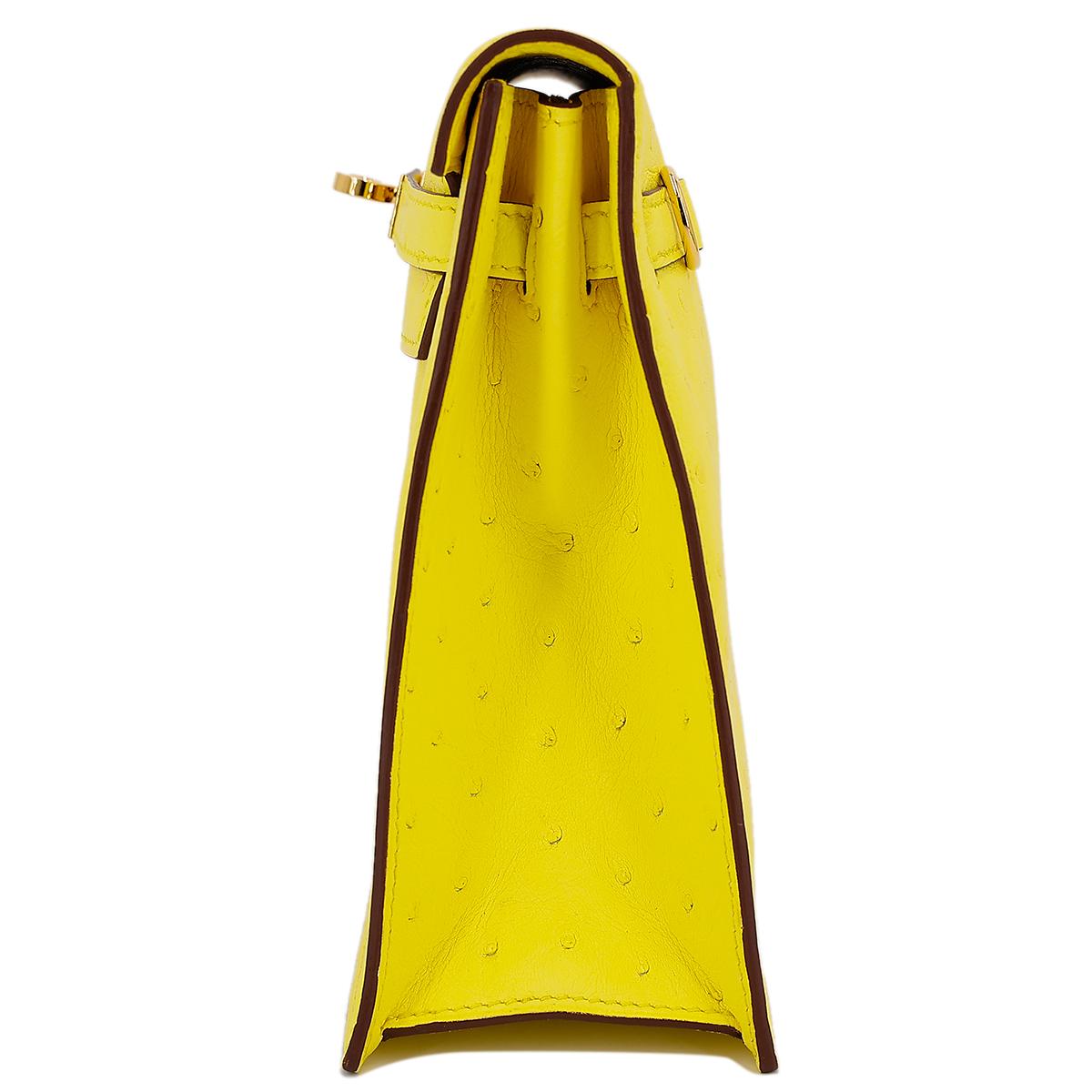 HERMÈS Ostrich Kelly Danse handbag in Jaune Citron with Gold hardware - 4
