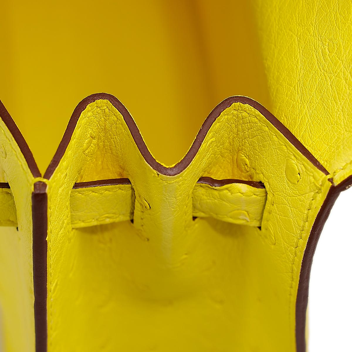 HERMÈS Ostrich Kelly Danse handbag in Jaune Citron with Gold hardware - 15