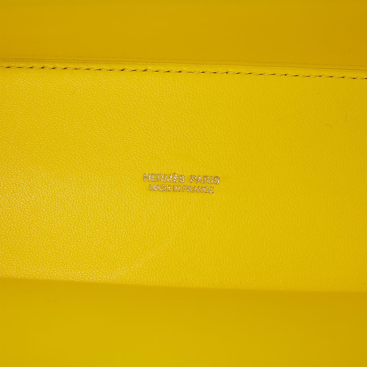 HERMÈS Ostrich Kelly Danse handbag in Jaune Citron with Gold hardware - 13