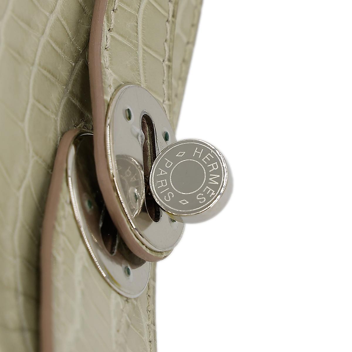 Very Good ( Rank A) HERMÈS Lindy 26 Beton (8L) Matte Niloticus Crocodile Palladium hardware X (2016) - 16