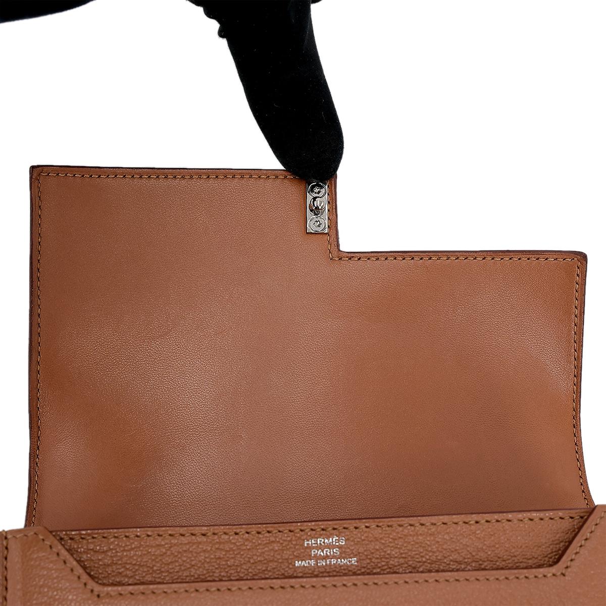 HERMÈS Verrou Mini shoulder bag in Quebracho Chevre leather with Palladium hardware - 17