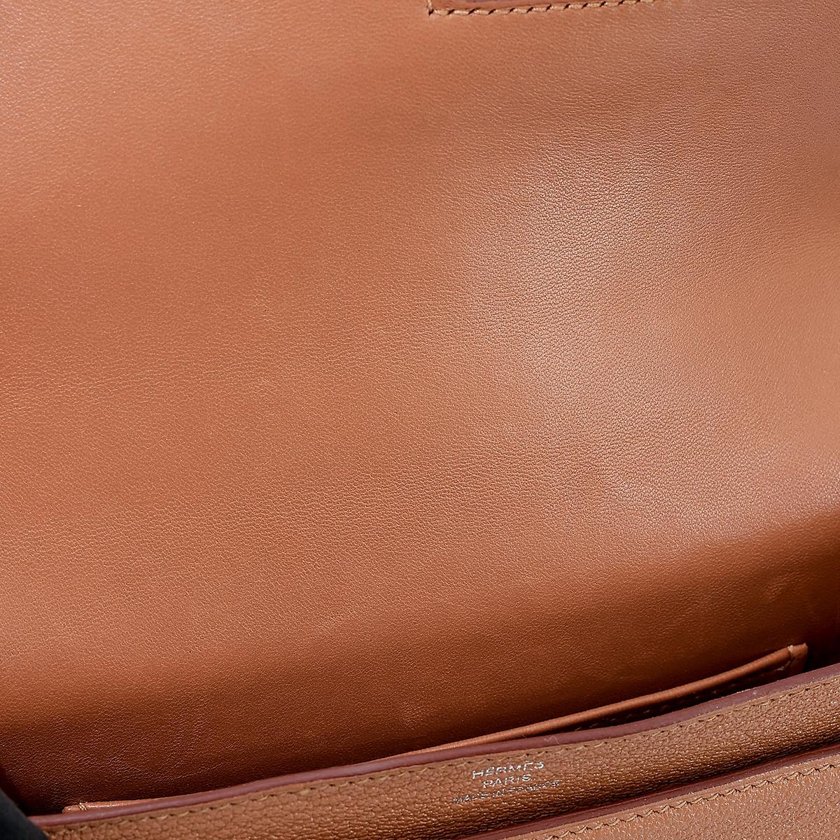 HERMÈS Verrou Mini shoulder bag in Quebracho Chevre leather with Palladium hardware - 18