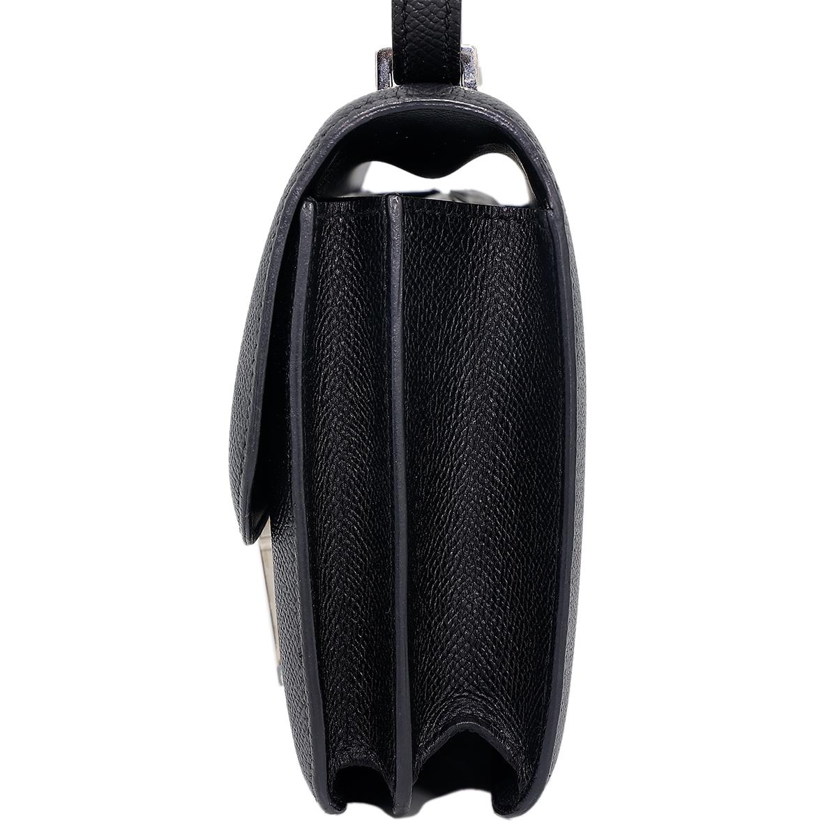HERMÈS Constance Mini 19 shoulder bag in Black Epsom leather with Palladium hardware - 4