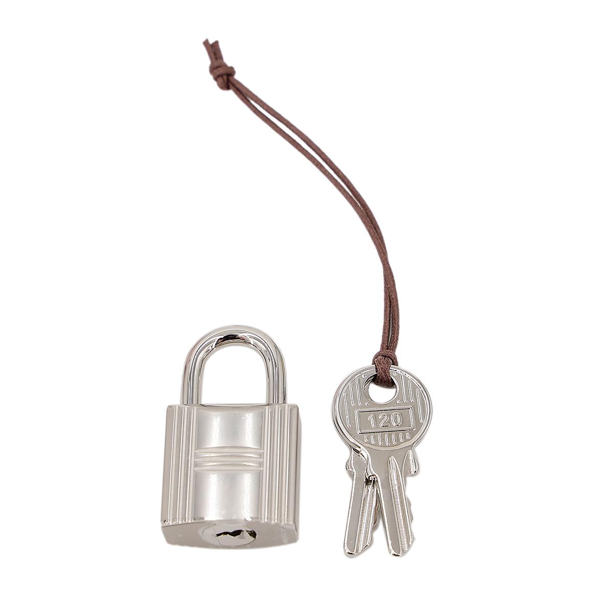 Brand New ( Rank N ) HERMÈS Picotin Lock PM Mauve Pale (09) Clemence Palladium hardware - 17