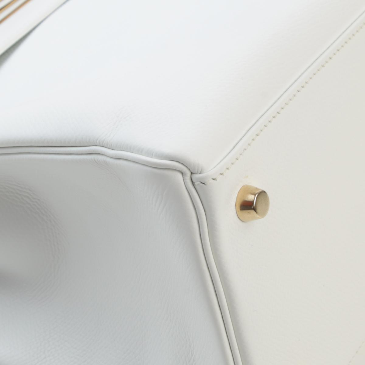 Excellent ( Rank SA ) HERMÈS Kelly 32 White (01) Epsom Gold hardware Square I (2005) - 4