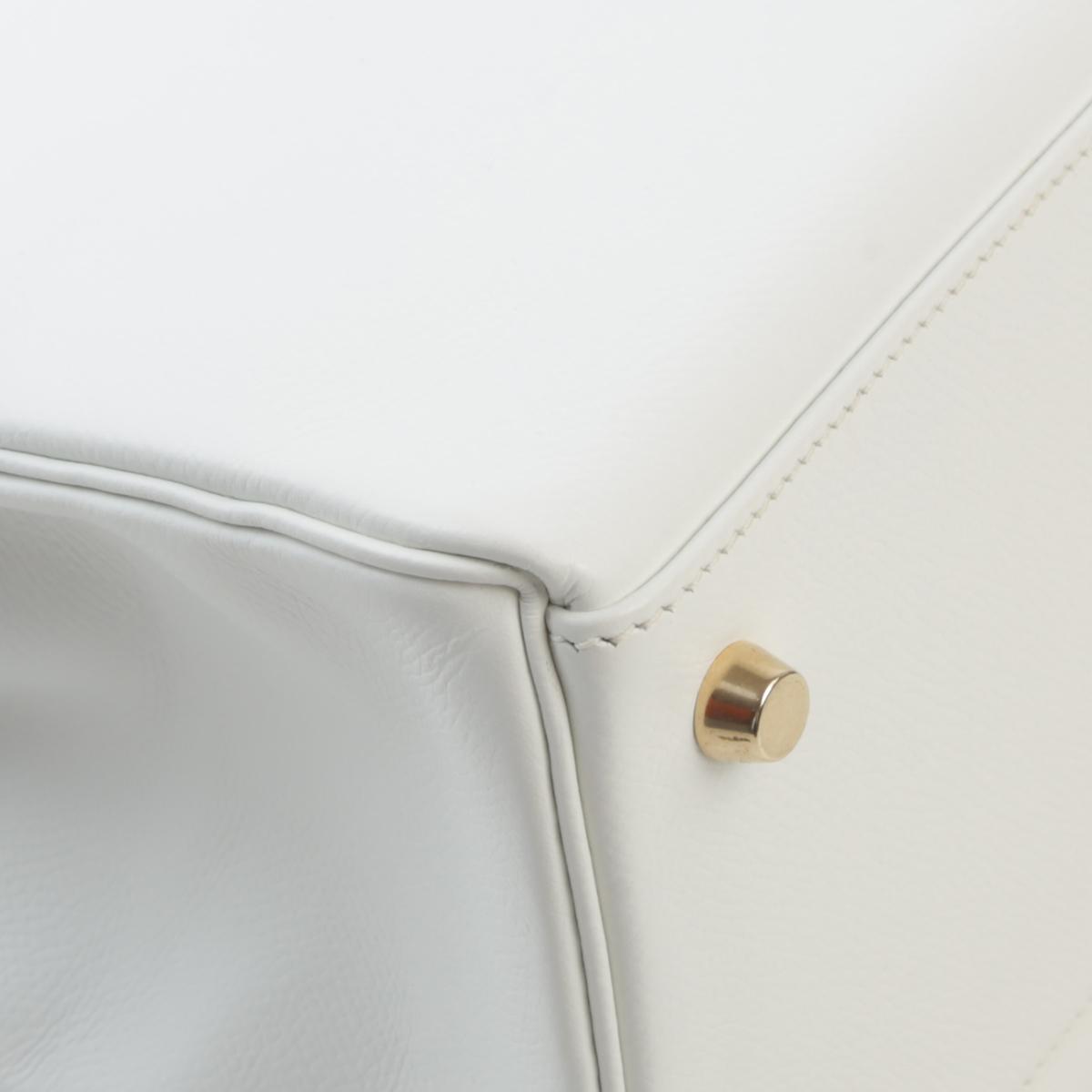 Excellent ( Rank SA ) HERMÈS Kelly 32 White (01) Epsom Gold hardware Square I (2005) - 6