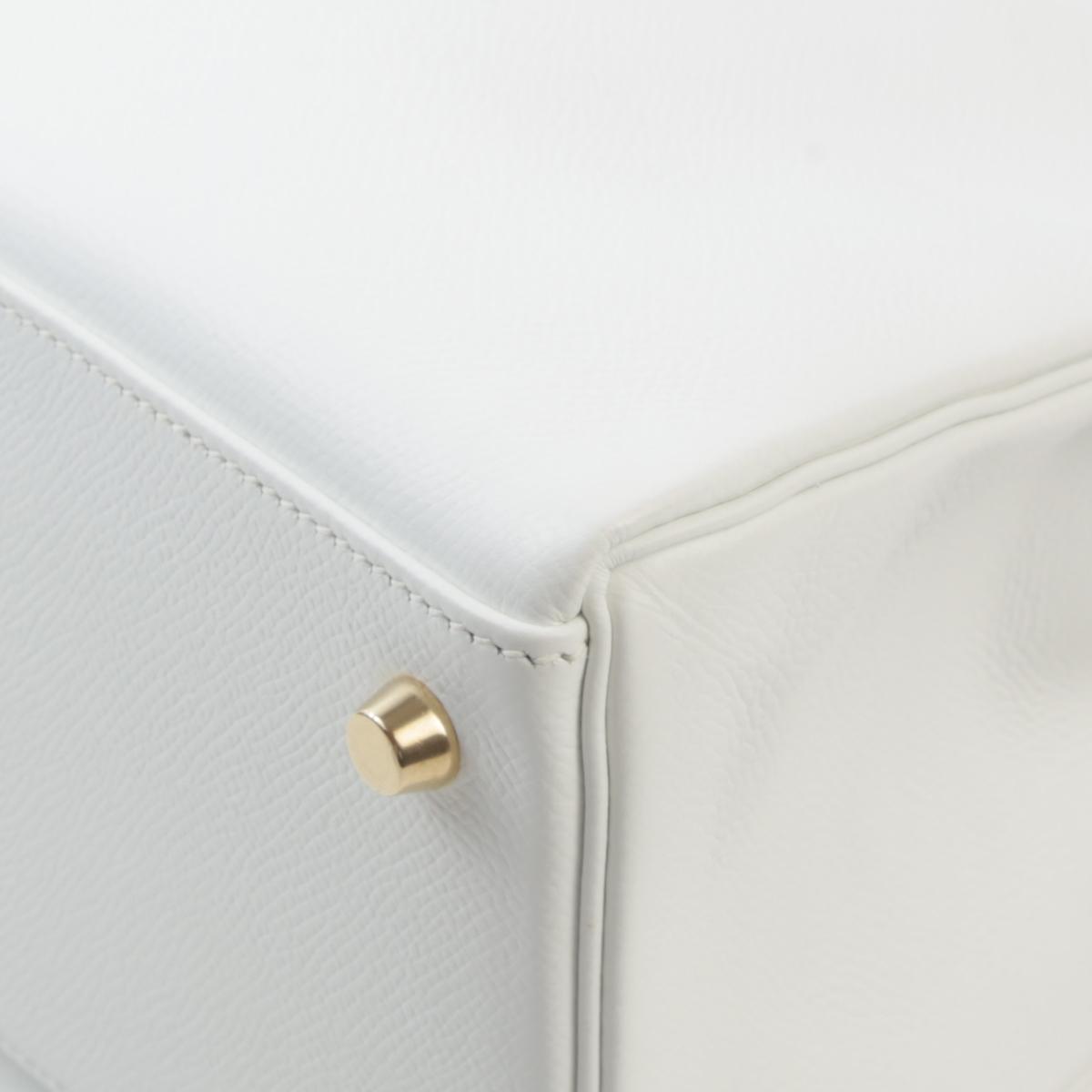 Excellent ( Rank SA ) HERMÈS Kelly 32 White (01) Epsom Gold hardware Square I (2005) - 7
