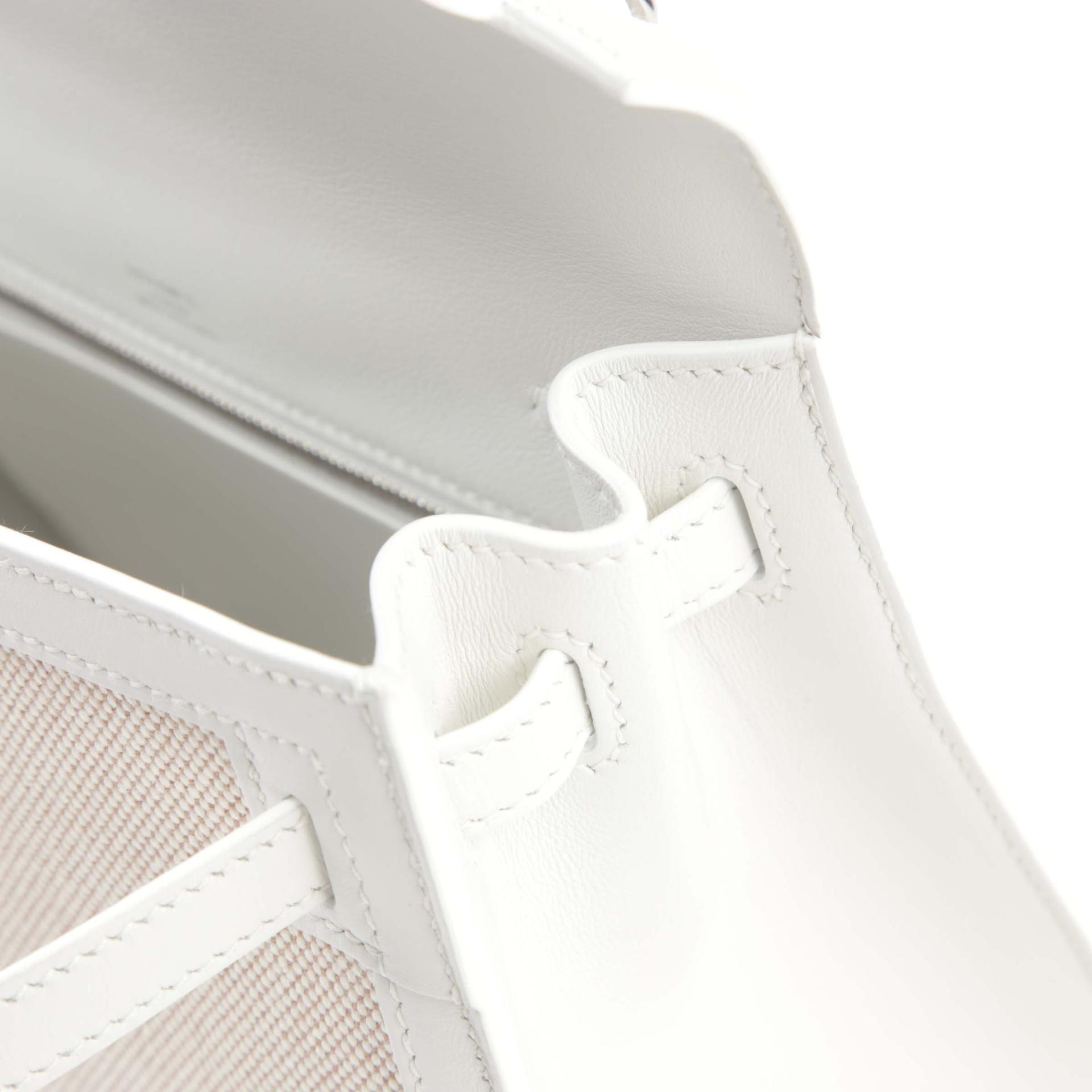 Brand New ( Rank N ) HERMÈS Kelly 25 Sellier New White (0U) Ecru Swift Toile H canvas Palladium hardware W (2024) - 12