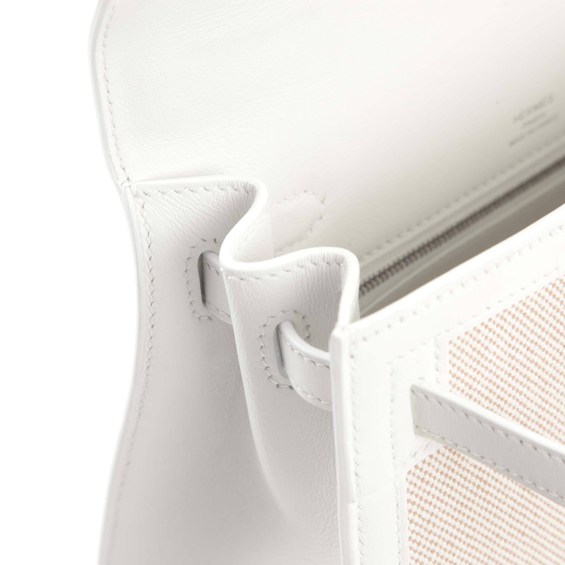 Brand New ( Rank N ) HERMÈS Kelly 25 Sellier New White (0U) Ecru Swift Toile H canvas Palladium hardware W (2024) - 13
