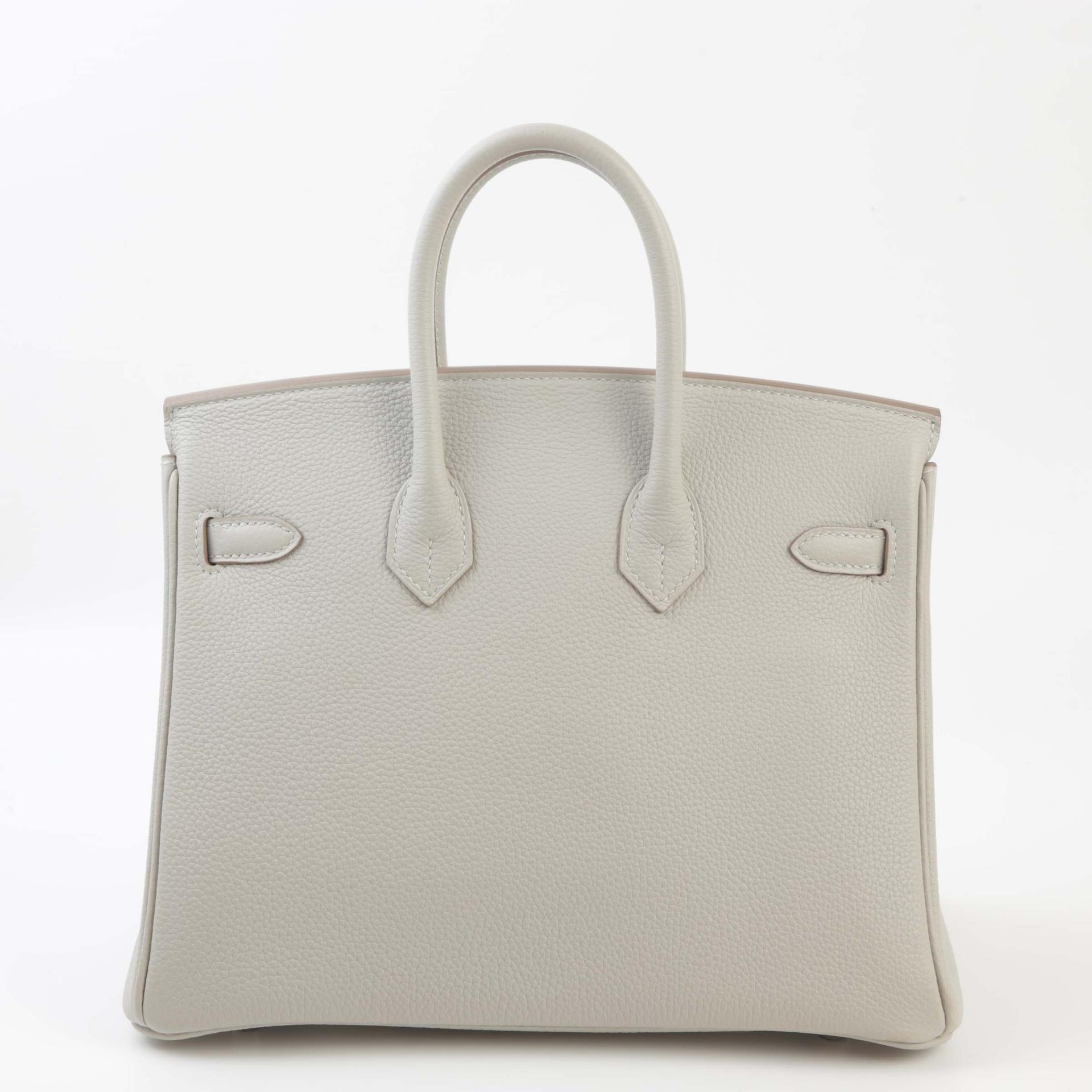 Excellent ( Rank SA ) HERMÈS Birkin 25 Verso Gris Perle (80) Nata (I2) Togo Palladium hardware U (2022) - 2
