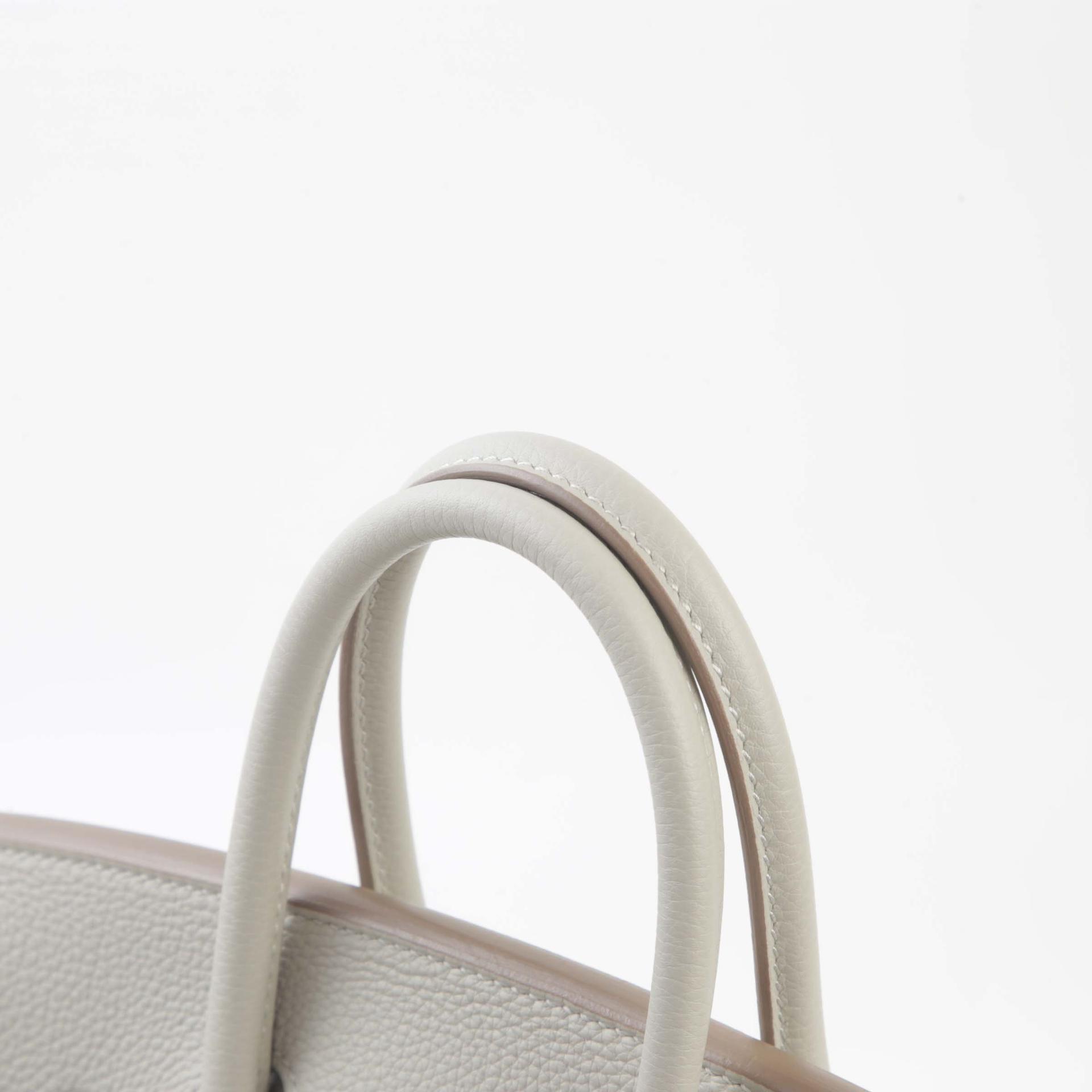 Excellent ( Rank SA ) HERMÈS Birkin 25 Verso Gris Perle (80) Nata (I2) Togo Palladium hardware U (2022) - 3