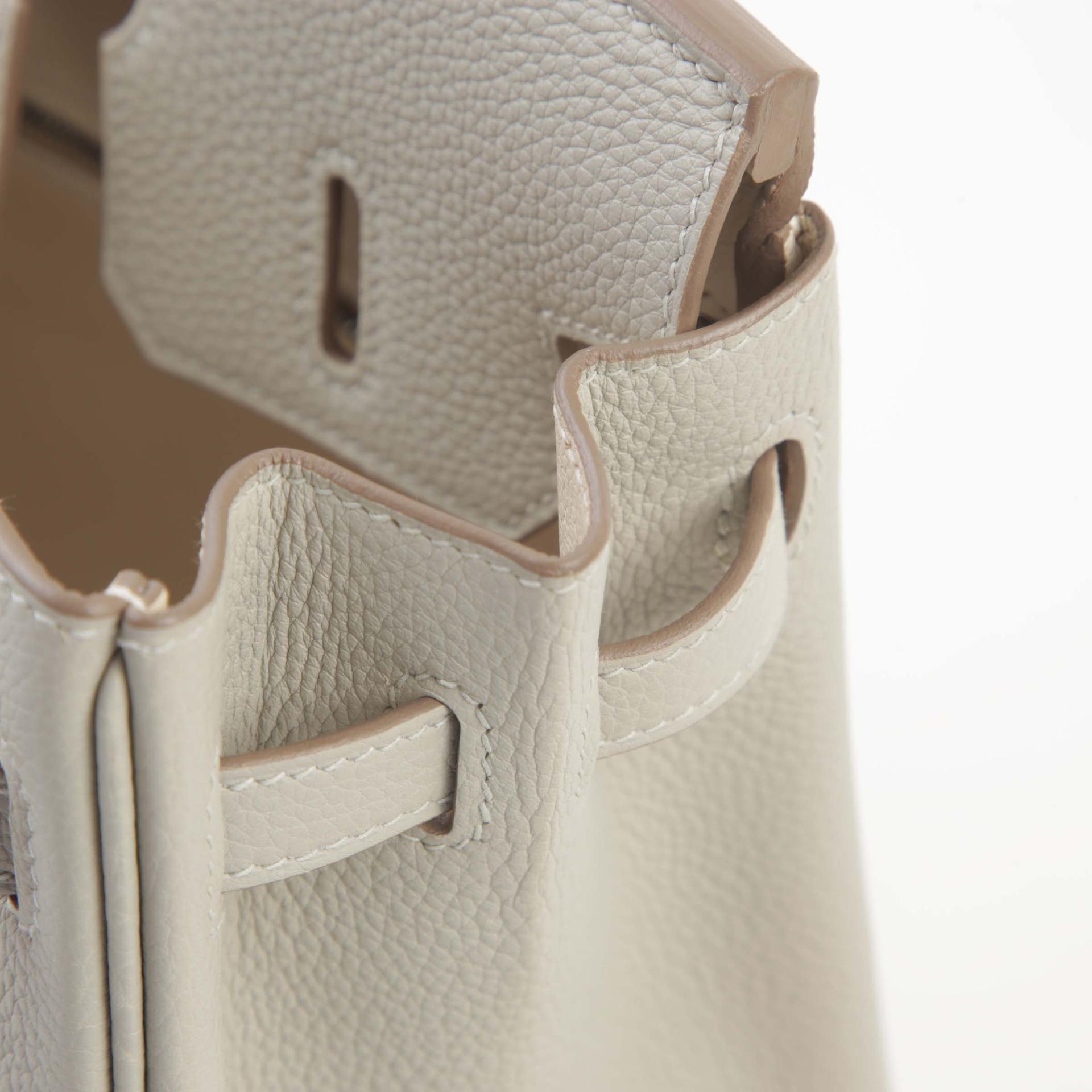 Excellent ( Rank SA ) HERMÈS Birkin 25 Verso Gris Perle (80) Nata (I2) Togo Palladium hardware U (2022) - 11