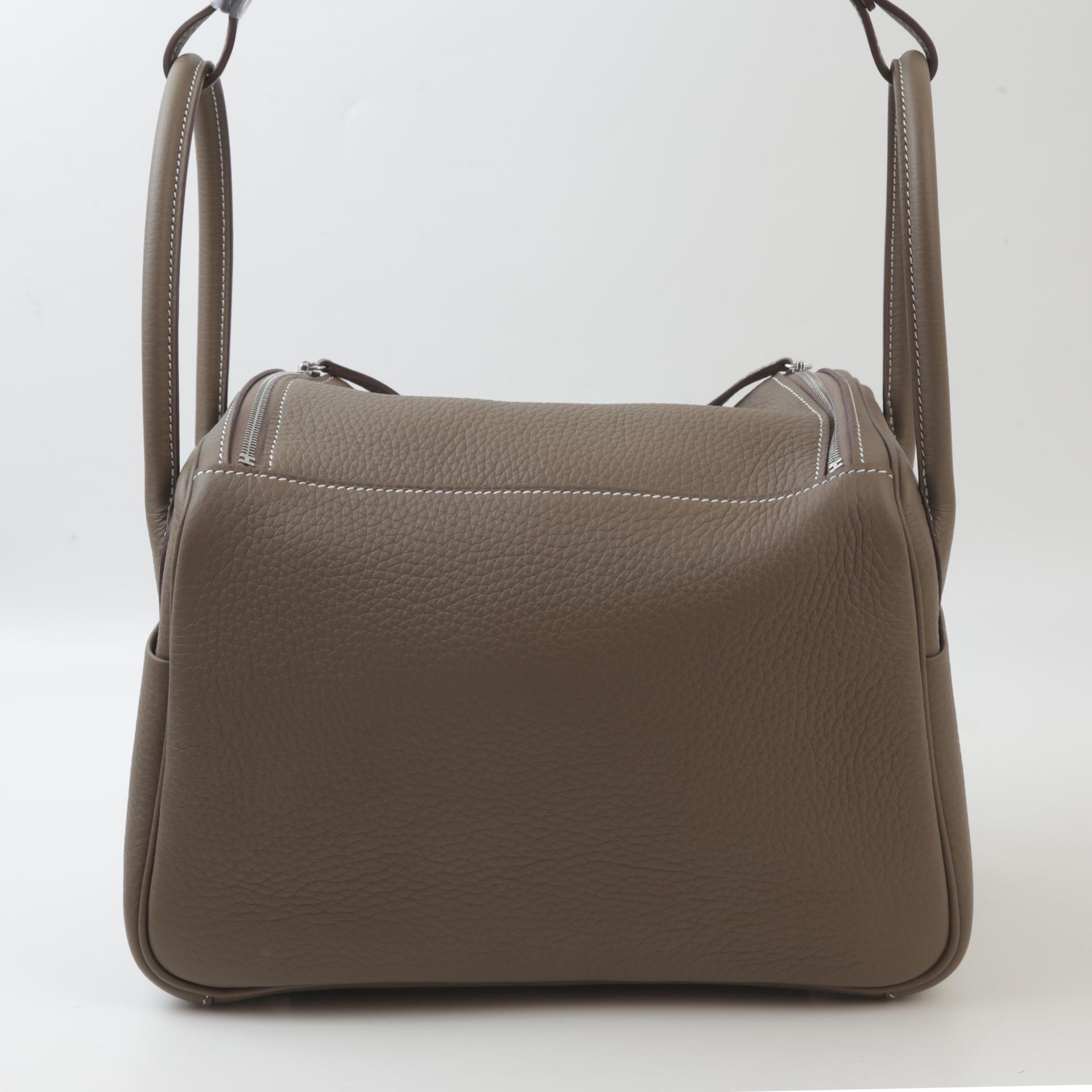 Brand New ( Rank N ) HERMÈS Lindy 26 Etoupe (18) Clemence Palladium hardware W (2024) - 2