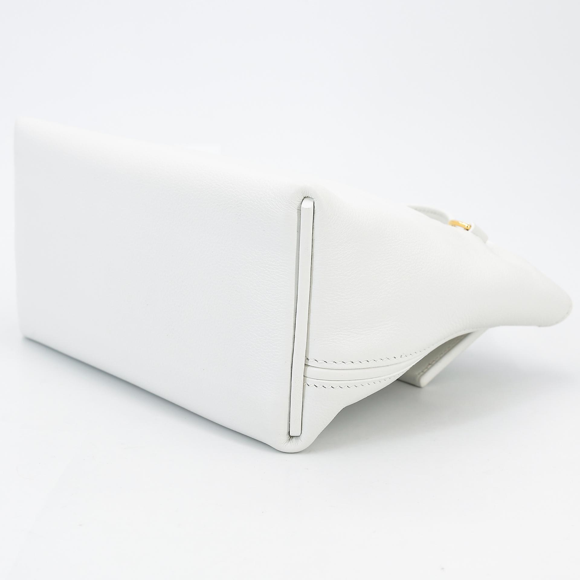 Excellent ( Rank SA ) HERMÈS 24/24 - 21 mini White (01) Evercolor Gold hardware B (2023) - 6