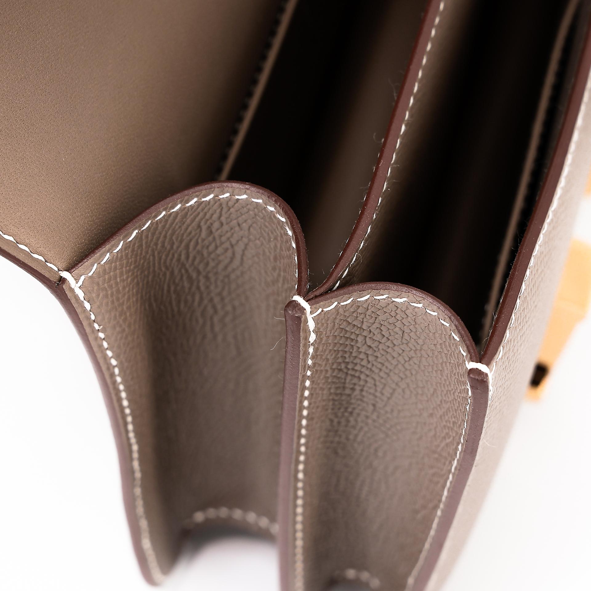 Unused ( Rank NS ) HERMÈS Constance Mini Etoupe (18) Epsom Gold hardware B (2023) - 15