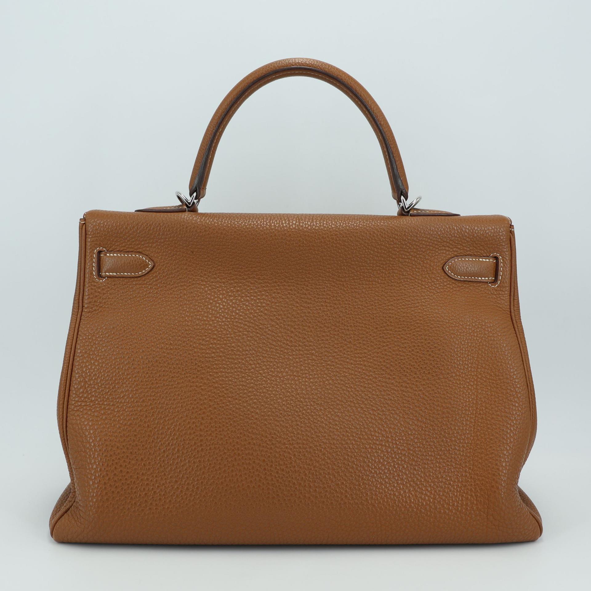 Very Good ( Rank A) HERMÈS Kelly 35 Gold (37) Clemence Palladium hardware Square O (2011) - 2