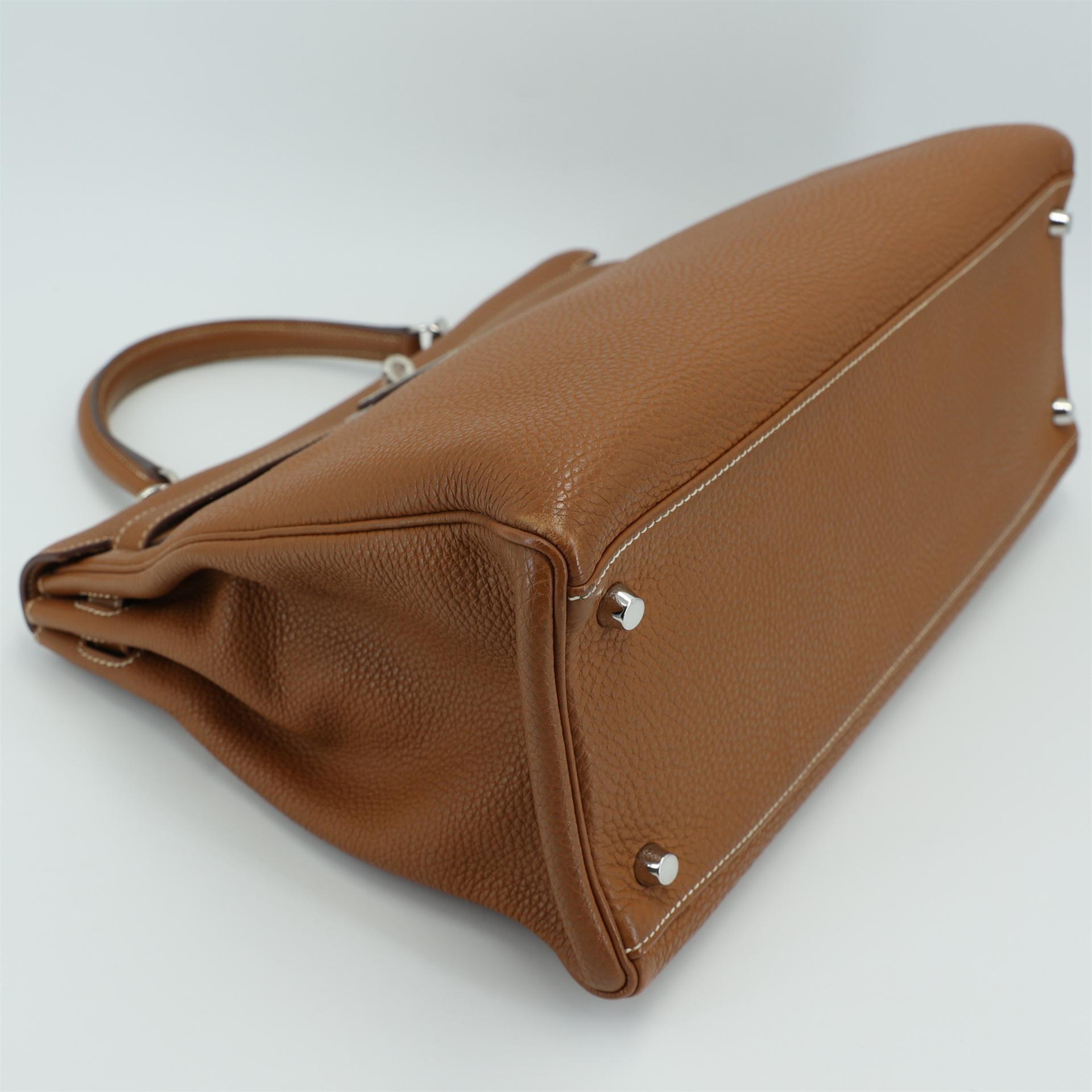 Very Good ( Rank A) HERMÈS Kelly 35 Gold (37) Clemence Palladium hardware Square O (2011) - 6