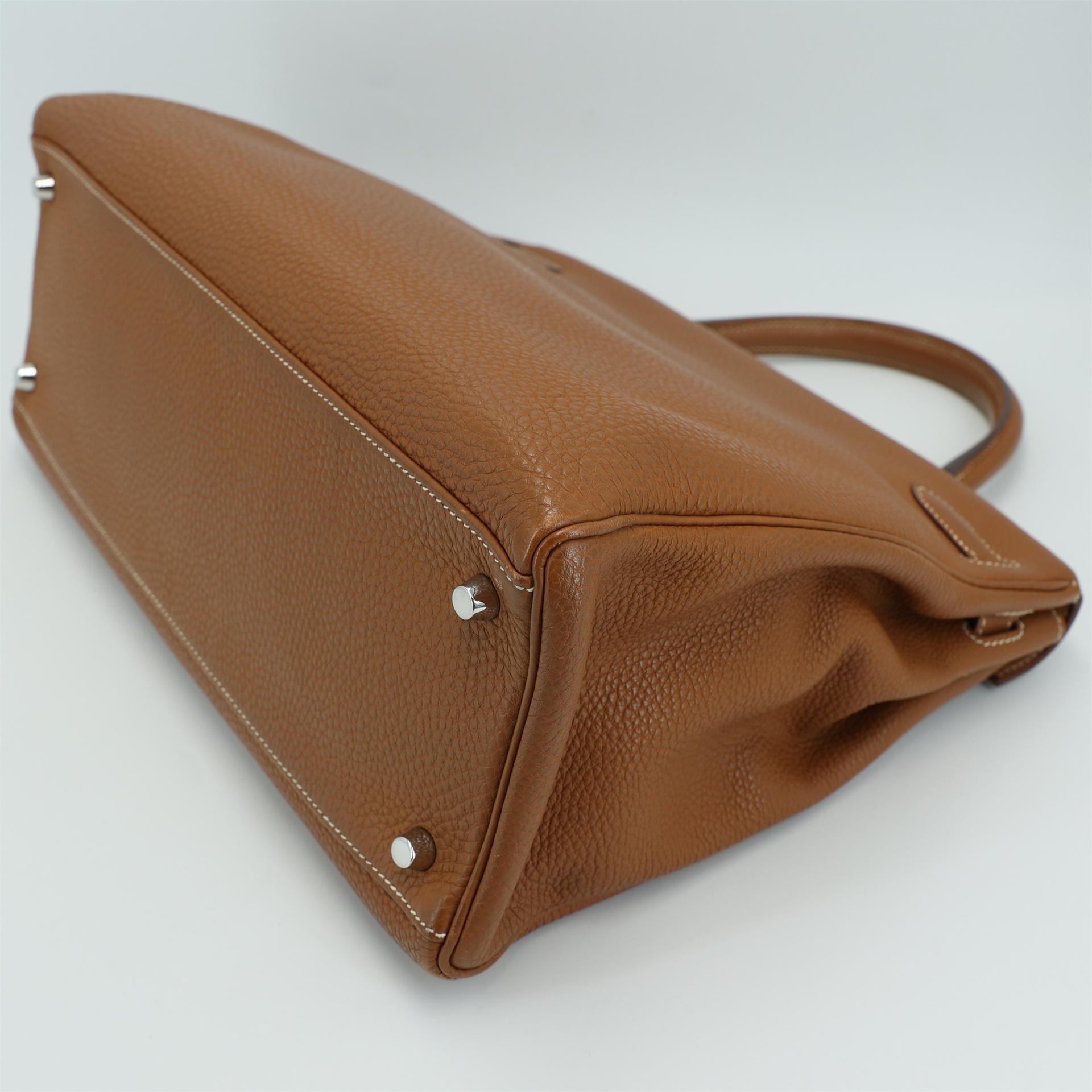 Very Good ( Rank A) HERMÈS Kelly 35 Gold (37) Clemence Palladium hardware Square O (2011) - 9