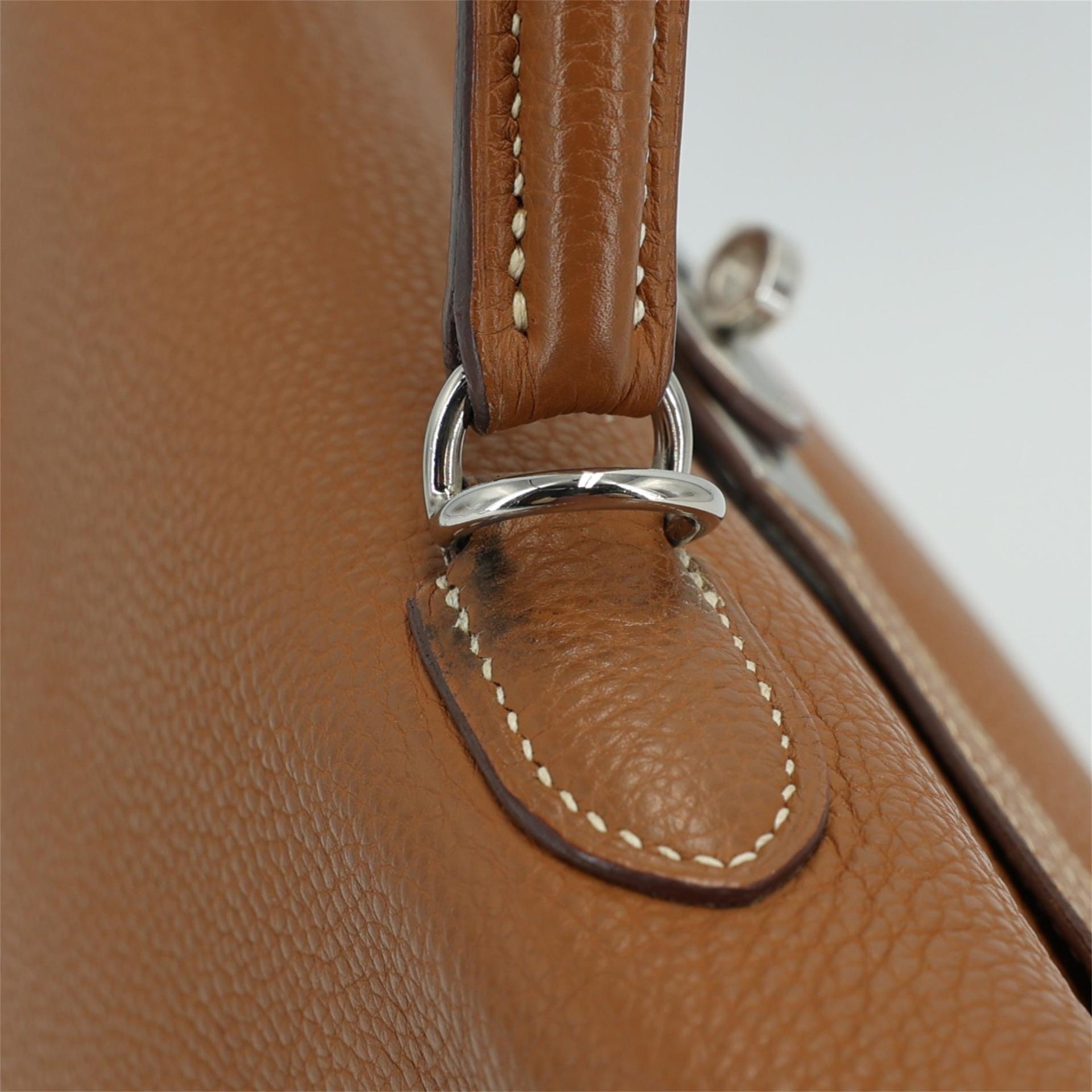 Very Good ( Rank A) HERMÈS Kelly 35 Gold (37) Clemence Palladium hardware Square O (2011) - 4