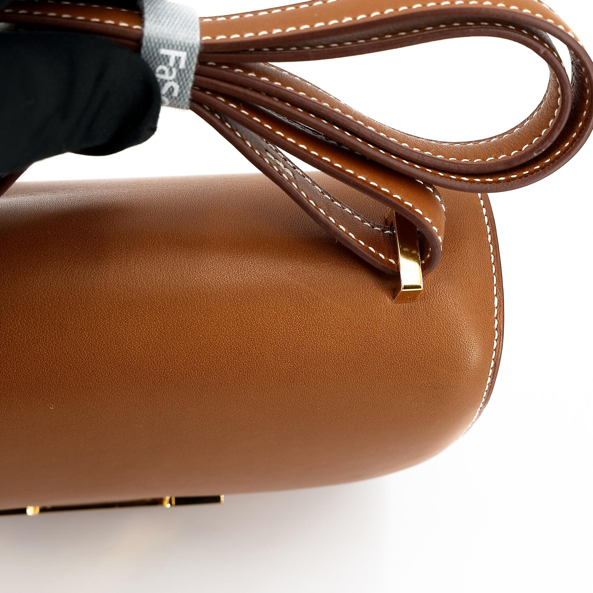 Unused ( Rank NS ) HERMÈS Constance Mini Fauve (34) Barenia Gold hardware Y (2020) - 11