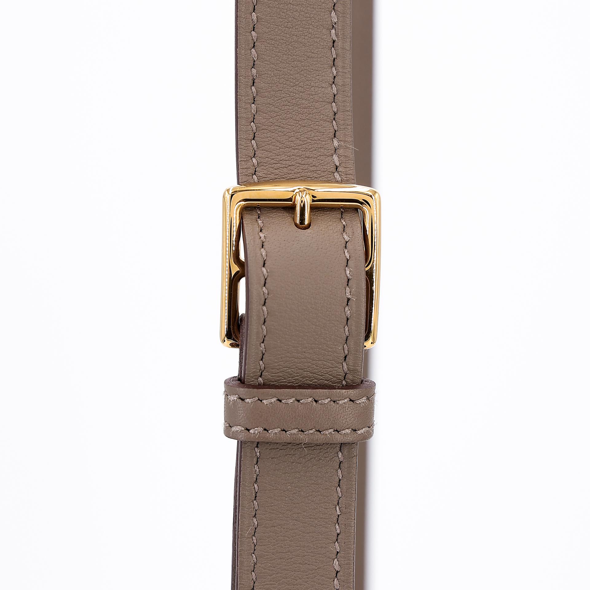 Very Good ( Rank A) HERMÈS Kelly Moove Etoupe (18) Swift Gold hardware B (2023) - 4