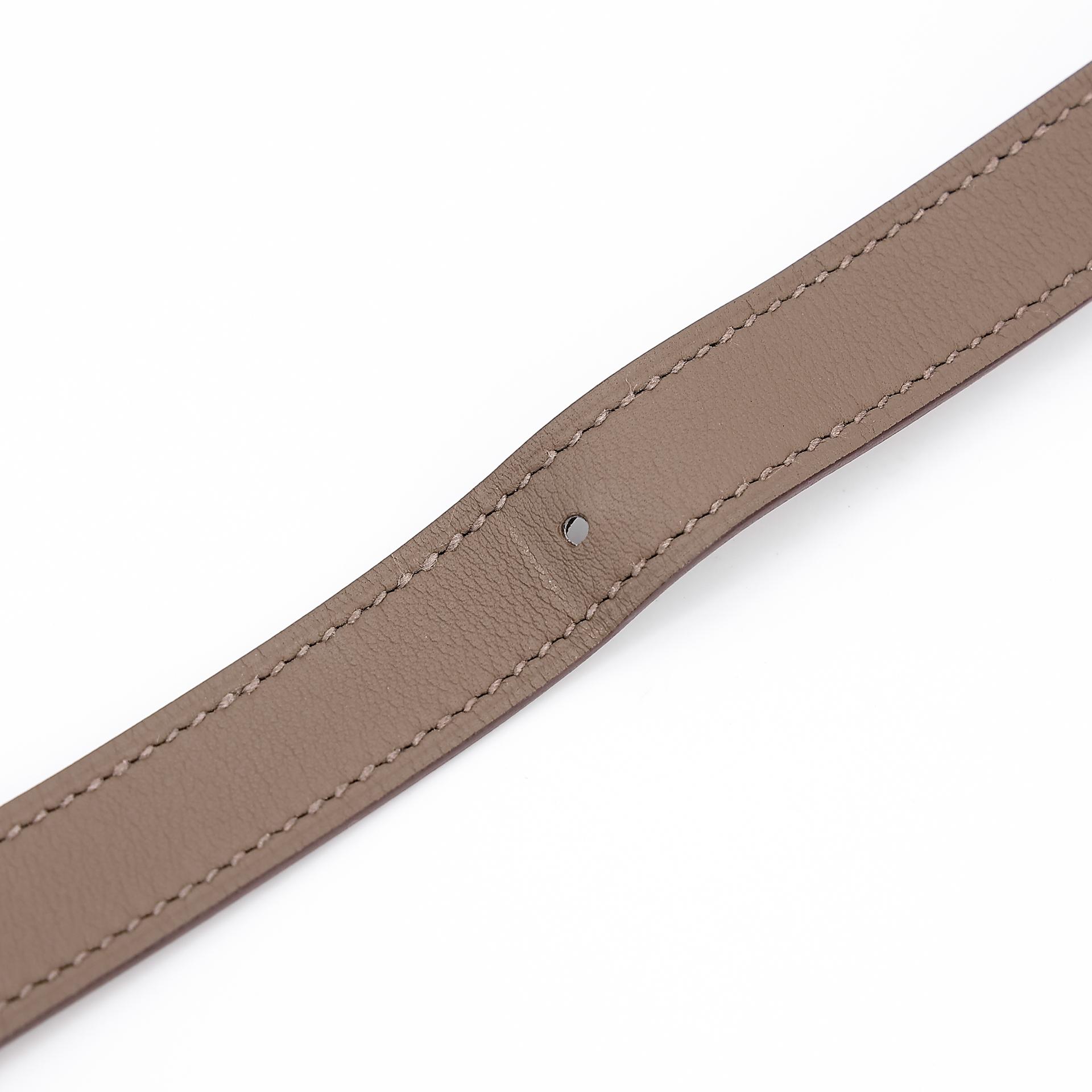 Very Good ( Rank A) HERMÈS Kelly Moove Etoupe (18) Swift Gold hardware B (2023) - 5