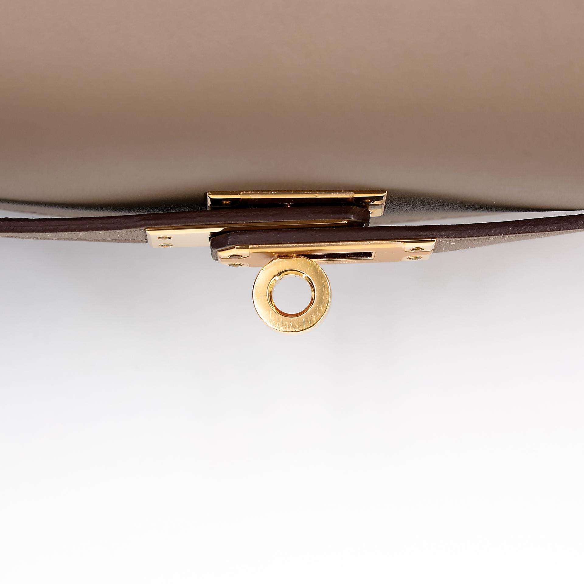 Very Good ( Rank A) HERMÈS Kelly Moove Etoupe (18) Swift Gold hardware B (2023) - 14