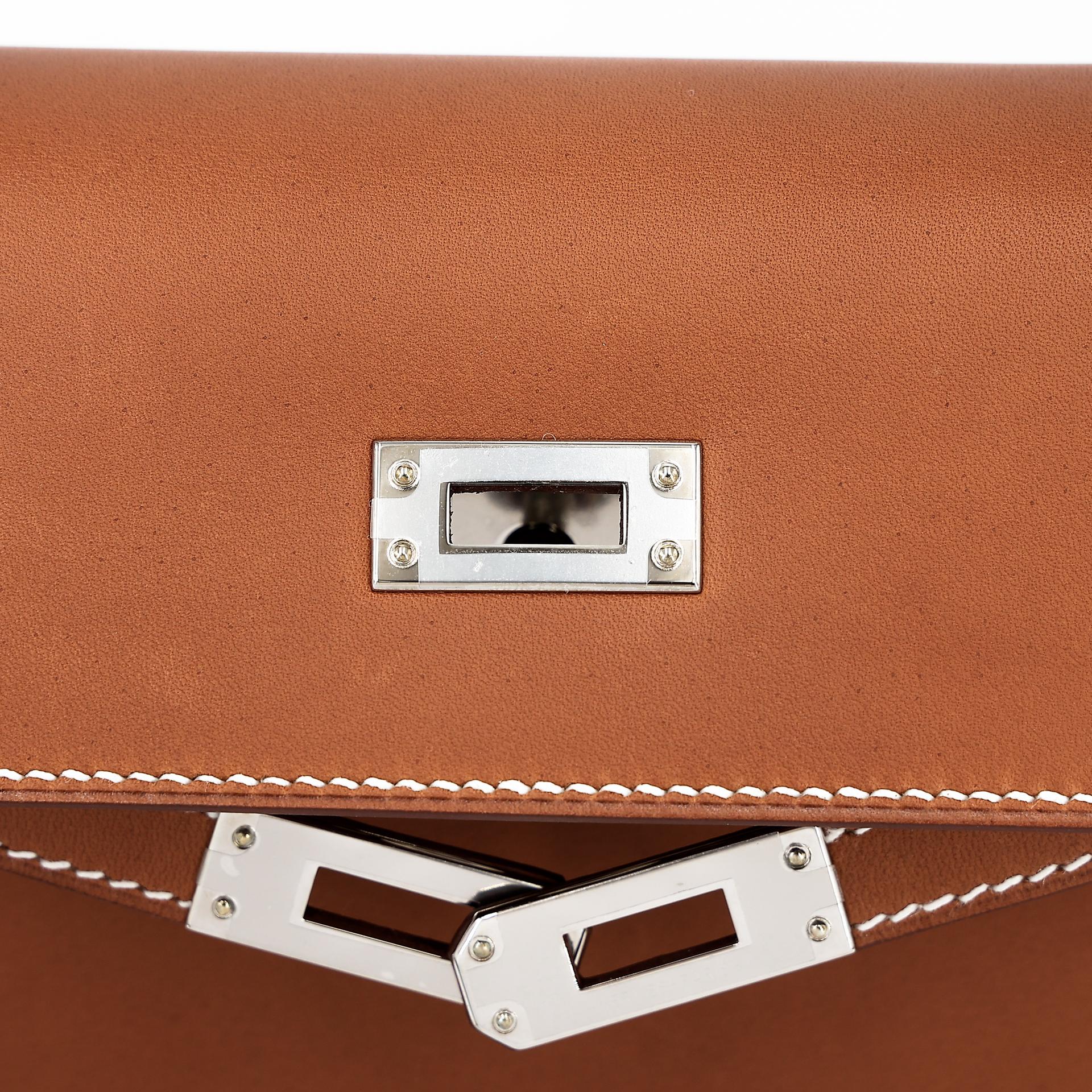 Unused ( Rank NS ) HERMÈS Kelly 25 Sellier Fauve (34) Barenia Palladium hardware Y (2020) - 17