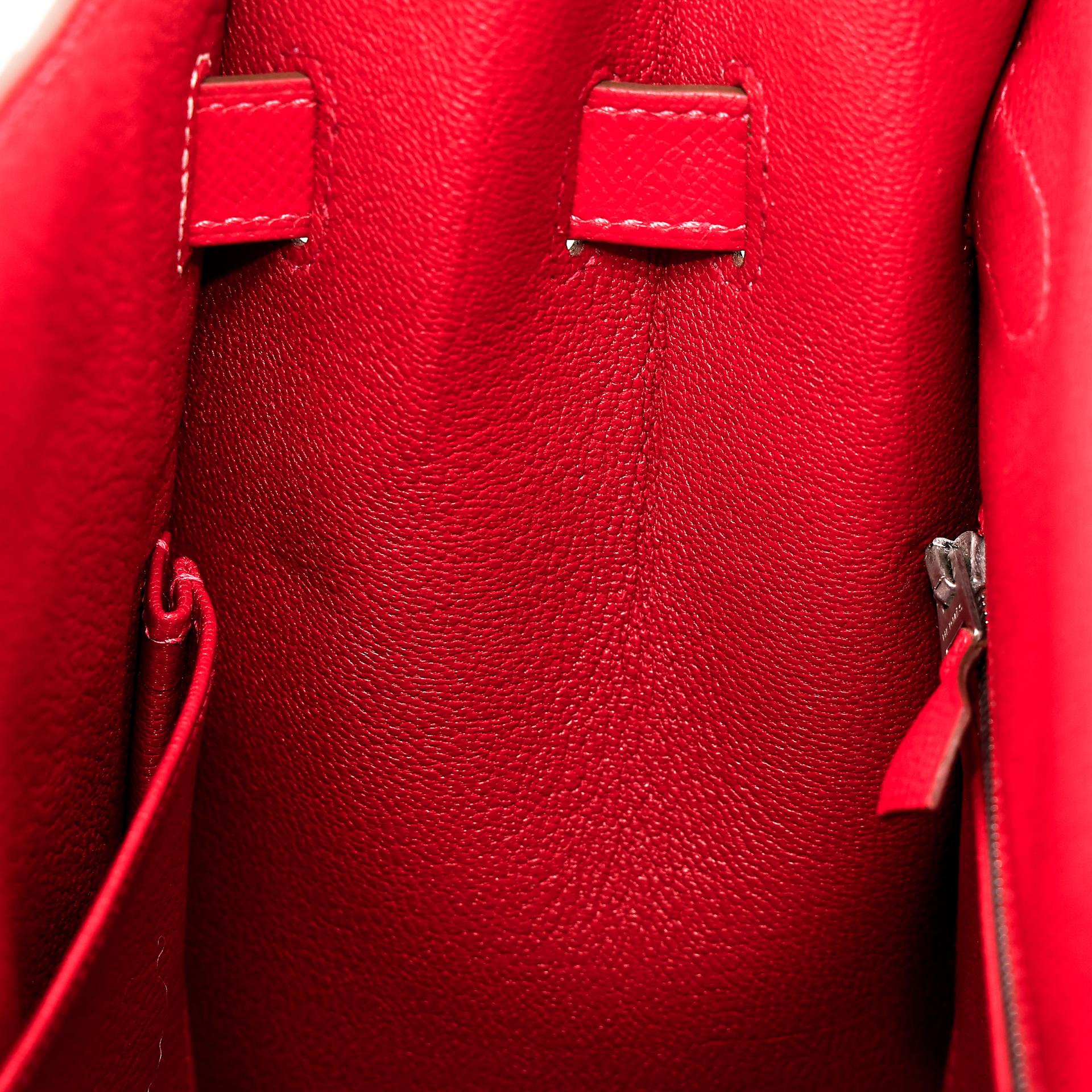 Excellent ( Rank SA ) HERMÈS Limited Edition Kelly 35 Flag Sellier White (01) Rouge Casaque (Q5) Epsom Palladium hardware Square Q (2013) - 23