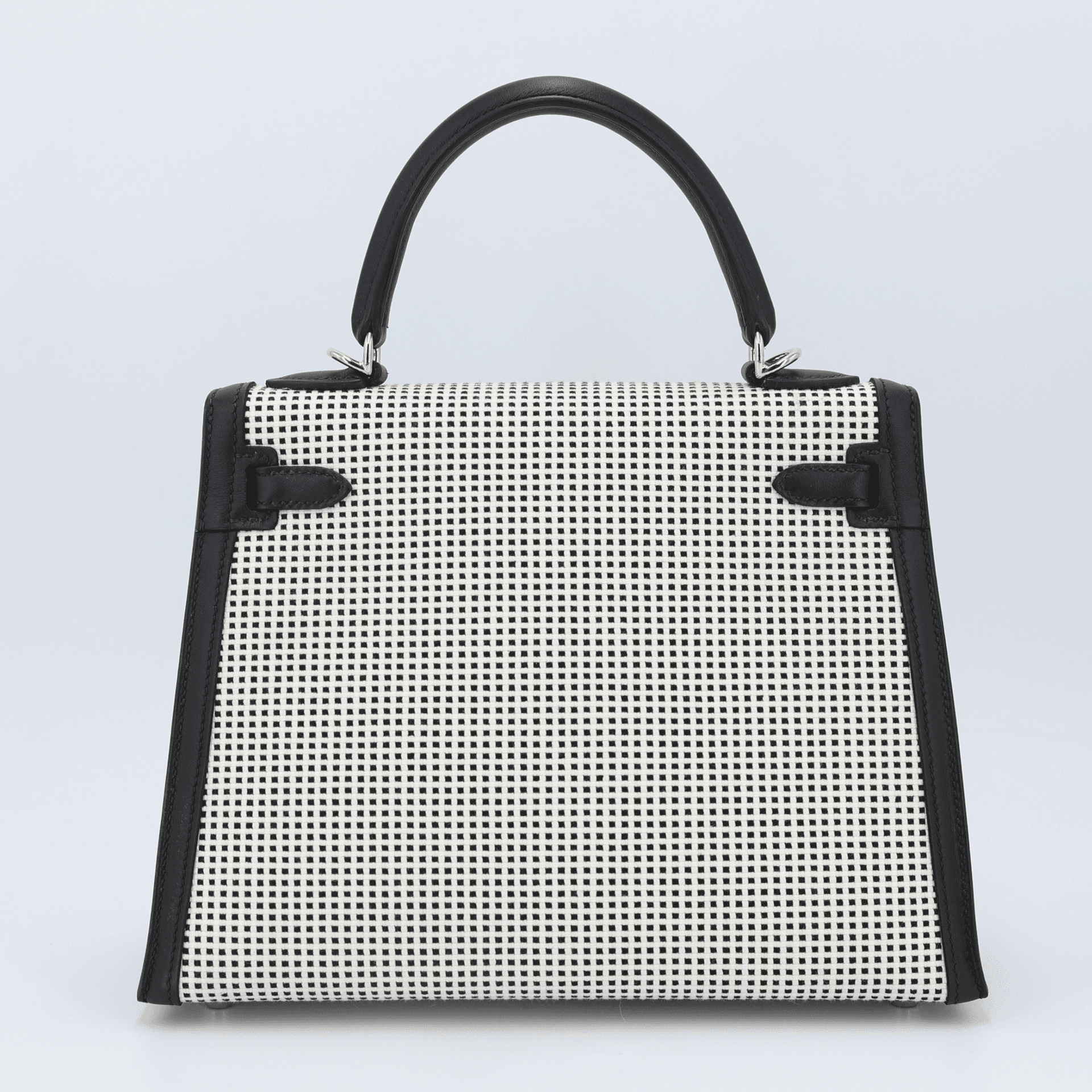 Unused ( Rank NS ) HERMÈS Limited Edition Kelly 25 Quadrille Sellier Ecru Black (89) White (01) Toile Quadrille Swift Palladium hardware U (2022) - 2