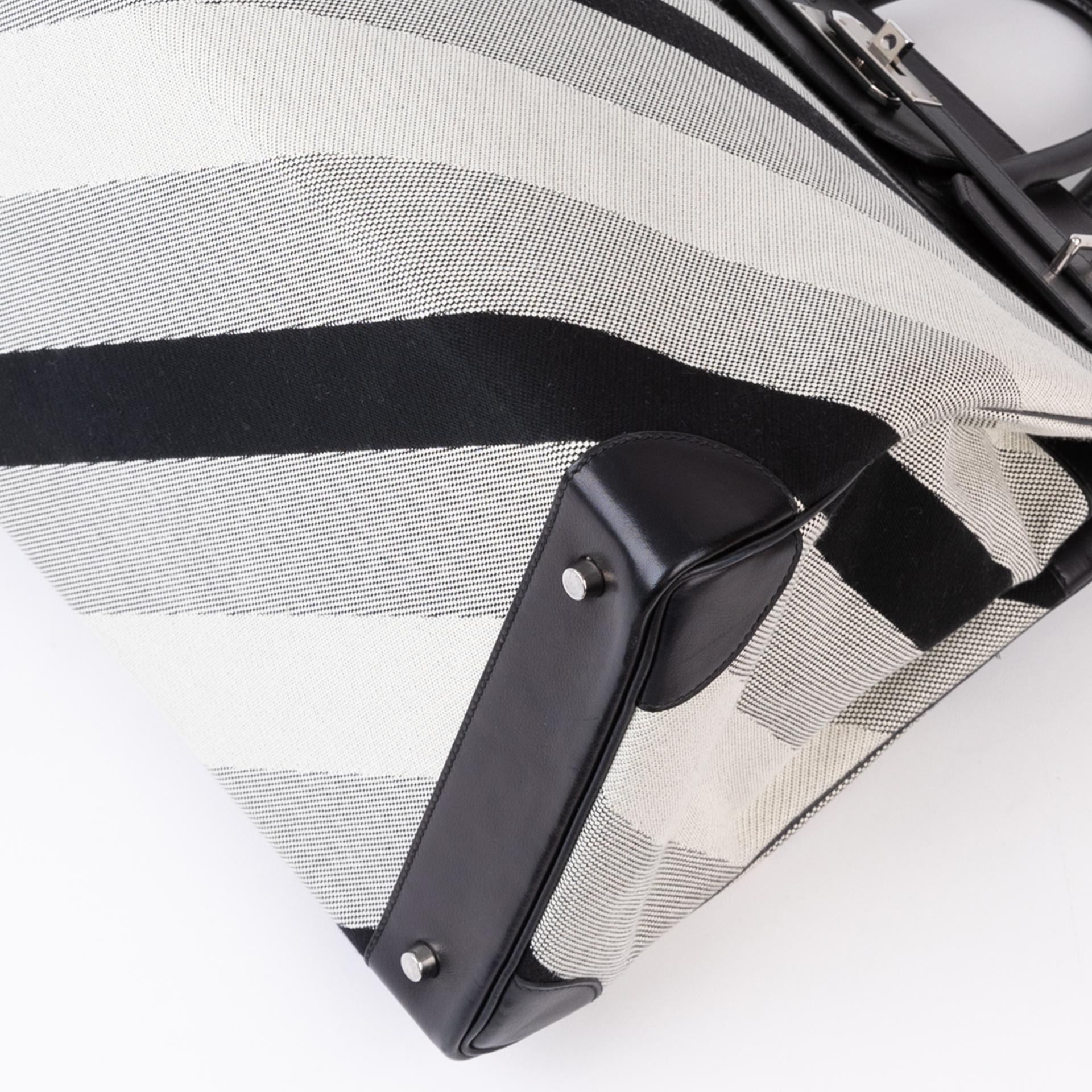 Very Good ( Rank A) HERMÈS Haut à Courroies HAC 40 Black (89) Canvas Evercolor Palladium hardware Y (2020) - 6
