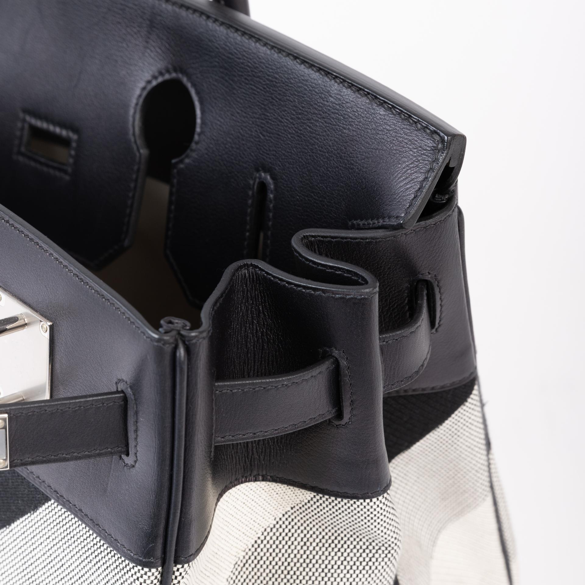 Very Good ( Rank A) HERMÈS Haut à Courroies HAC 40 Black (89) Canvas Evercolor Palladium hardware Y (2020) - 10