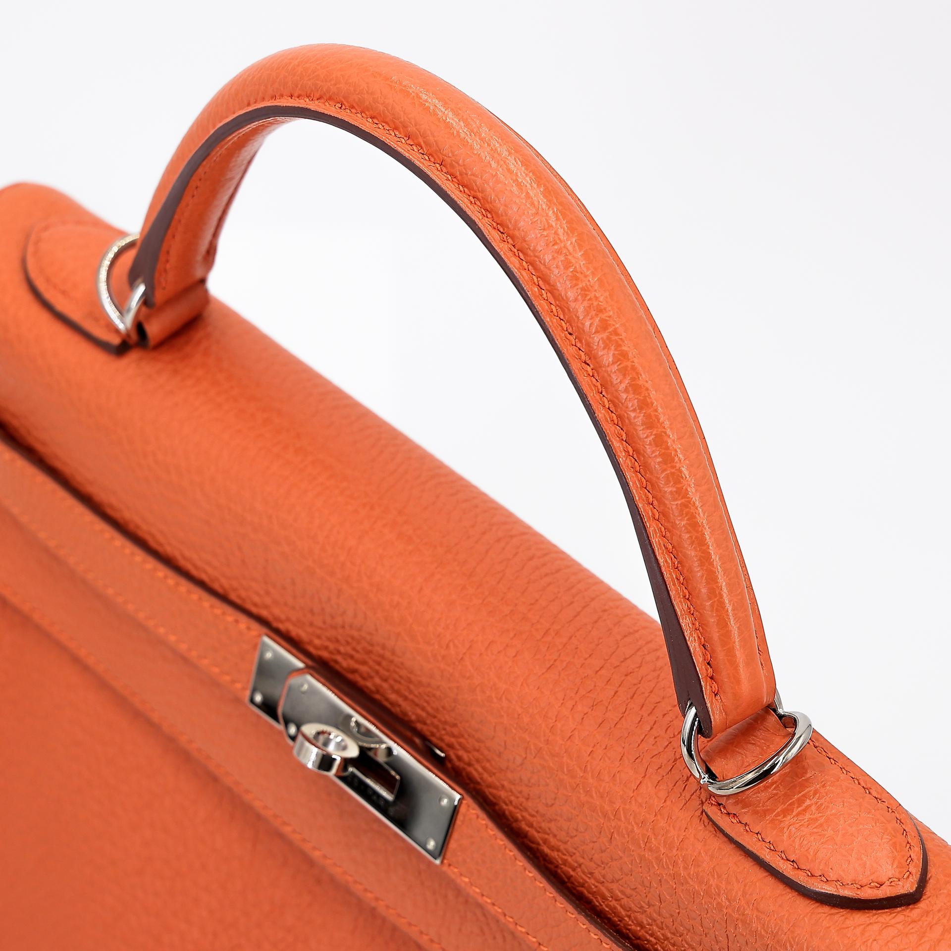 Very Good ( Rank A) HERMÈS Kelly 32 Potiron (5F) Clemence Palladium hardware Square Q (2013) - 3